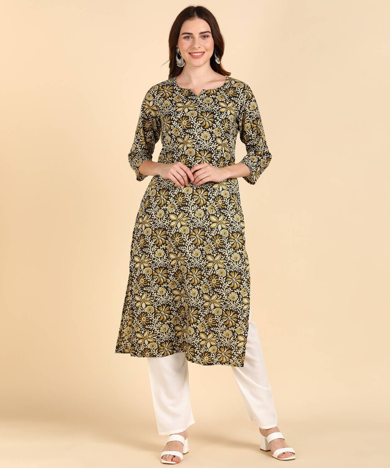 VEDANA Women Floral Print Straight Kurta