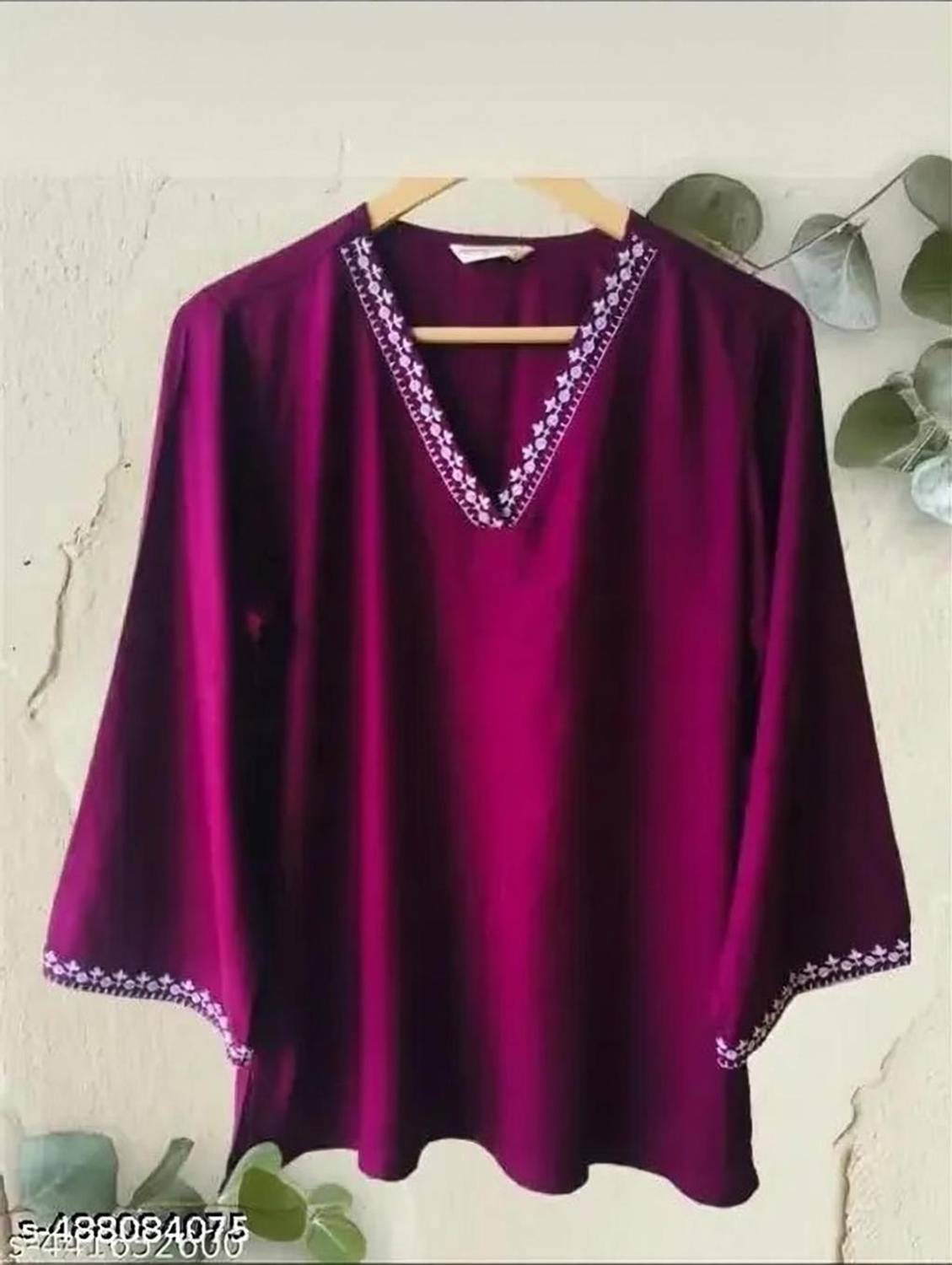 AGOKAI Women Embroidered Straight Kurta