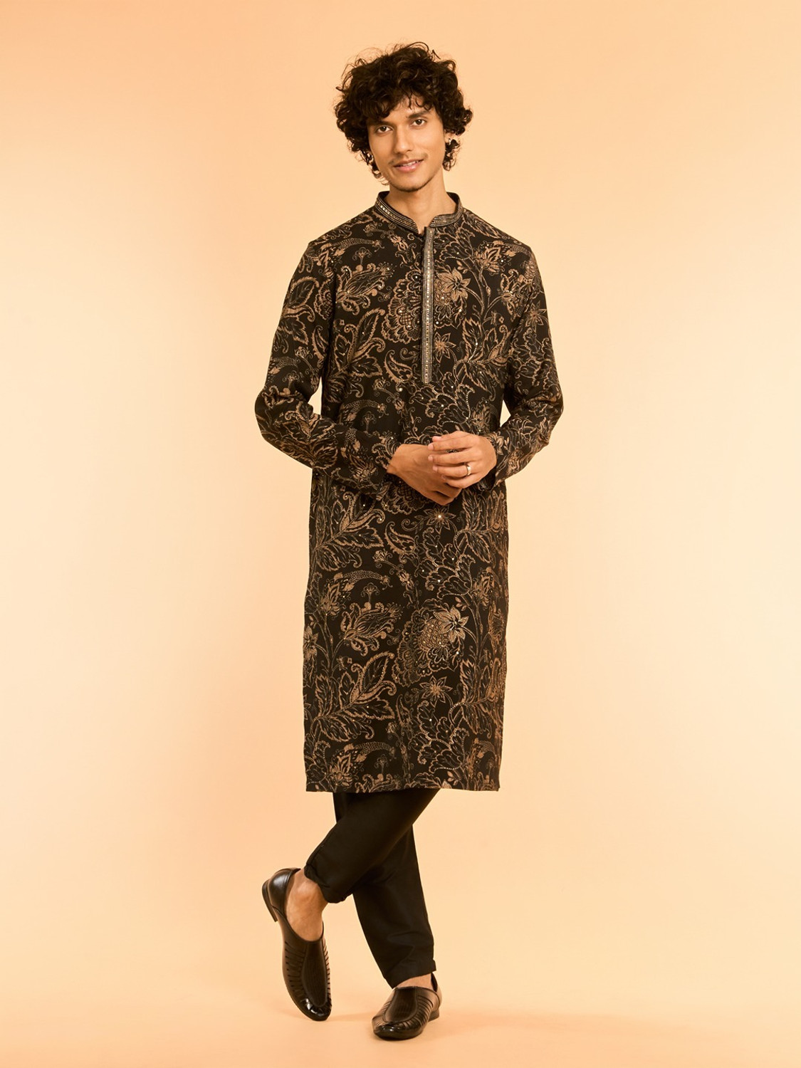 Image of DIWAS by Manyavar Men Printed Straight Kurta
