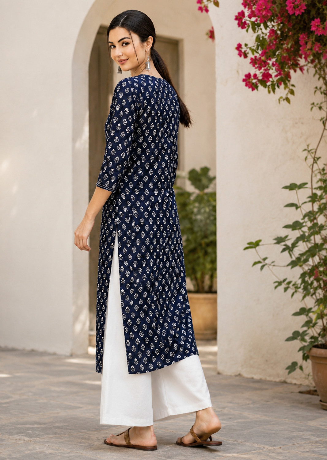 Image of Fyunl Women Printed Straight Kurta