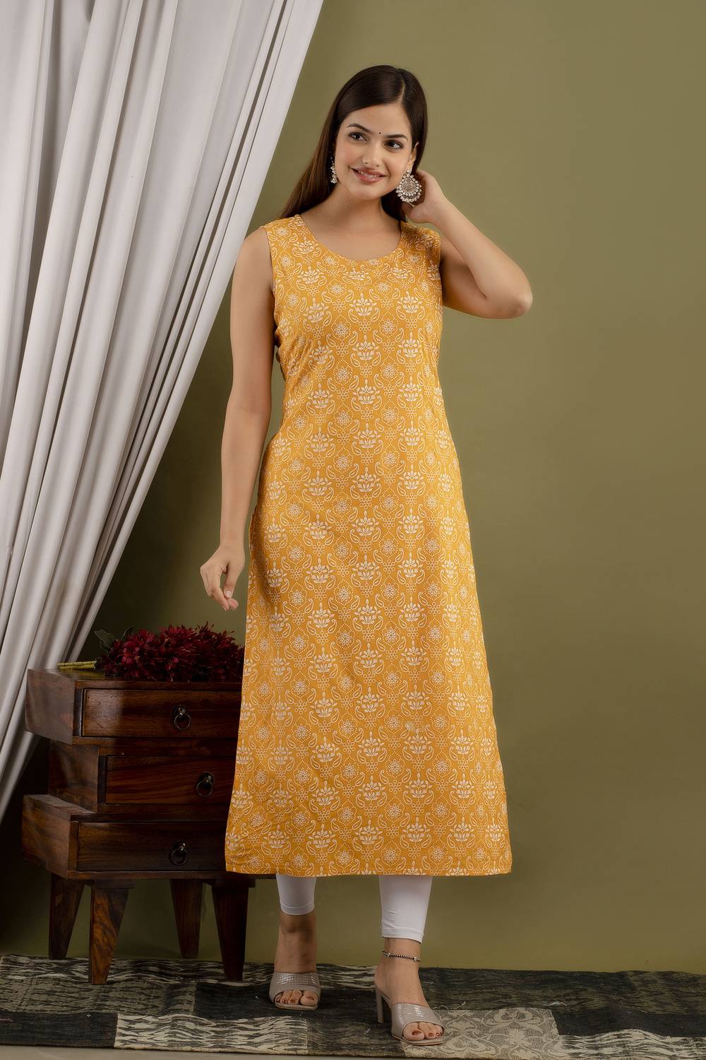RAABA Women Floral Print Straight Kurta