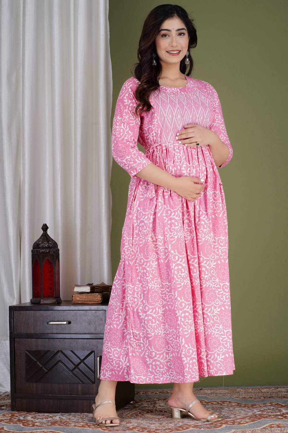 Tulsiram Women Printed Pure Cotton Anarkali Kurta (Pink, White)