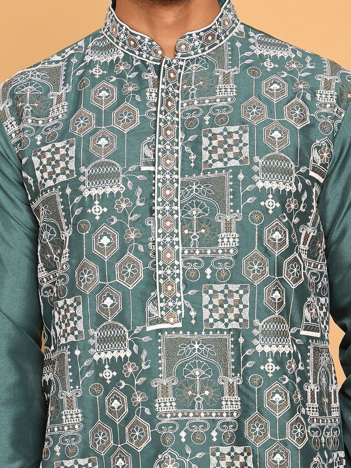 Image of Jompers Men Embroidered Straight Kurta