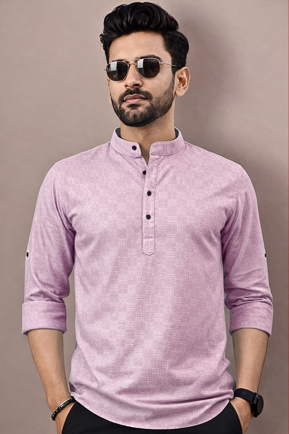 Image of Varbandhan Men Self Design Straight Kurta