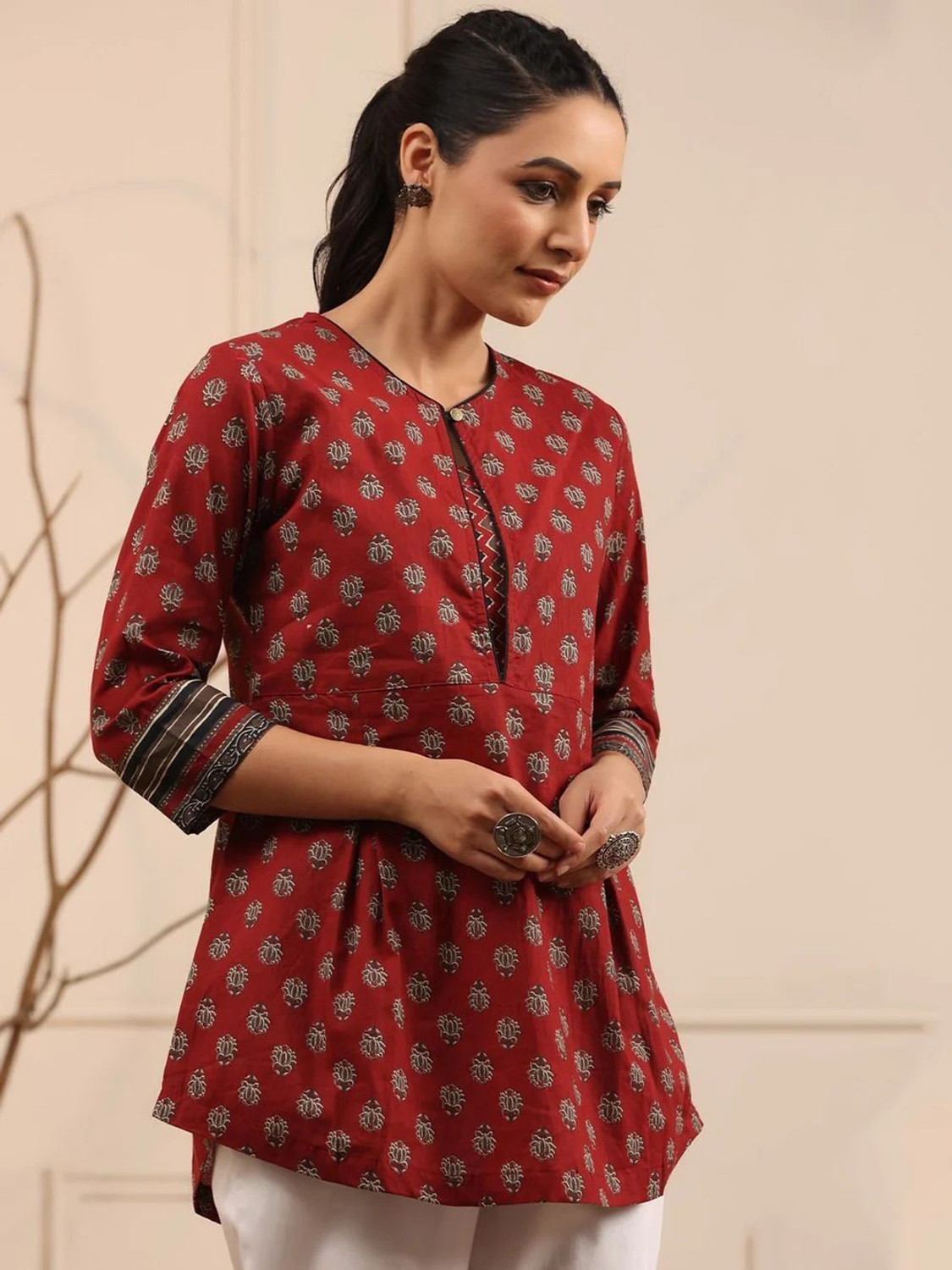 Image of Golden Wings Women Printed A-line Kurta
