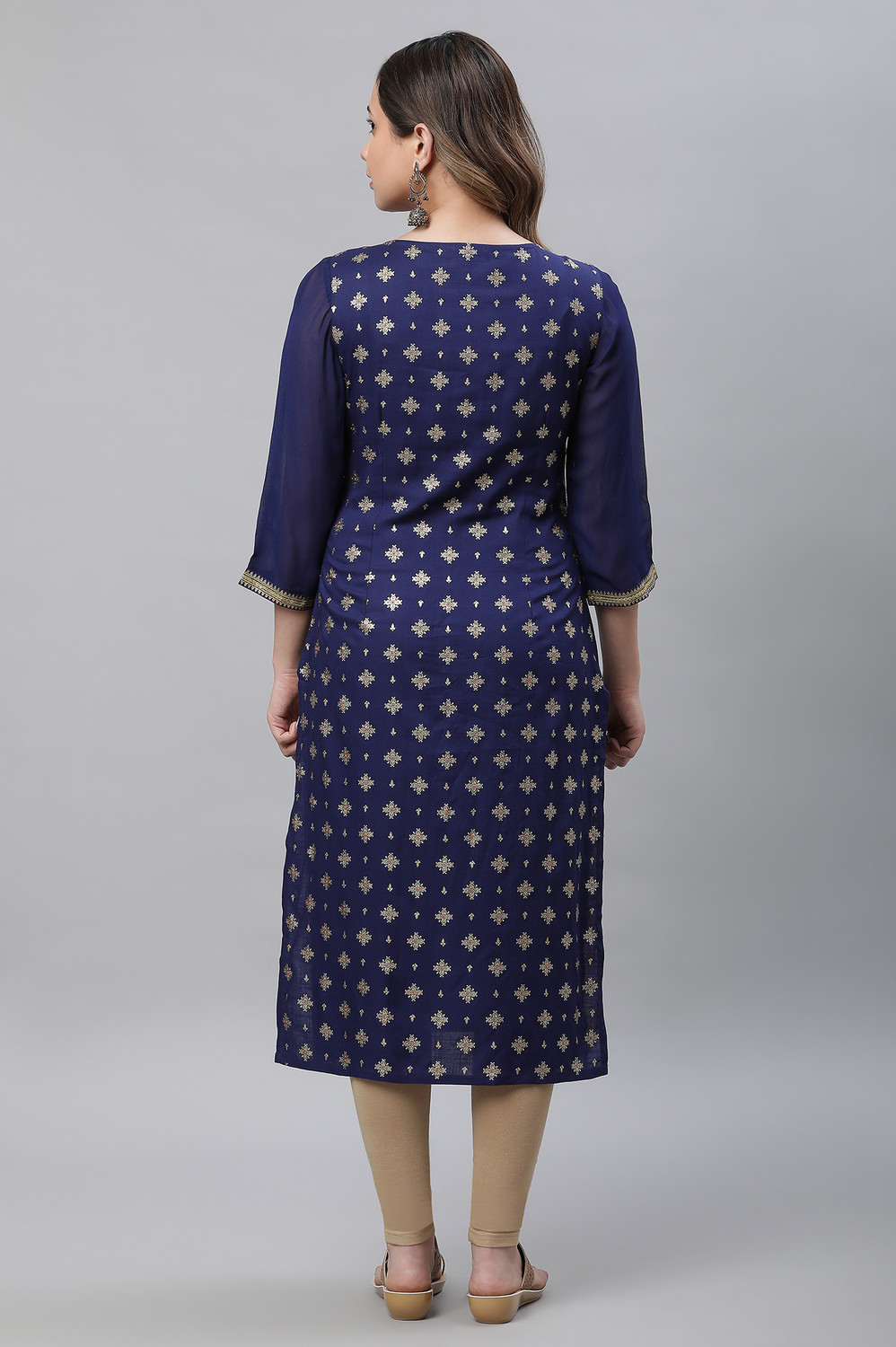 Image of Aurelia Women Floral Print Straight Kurta