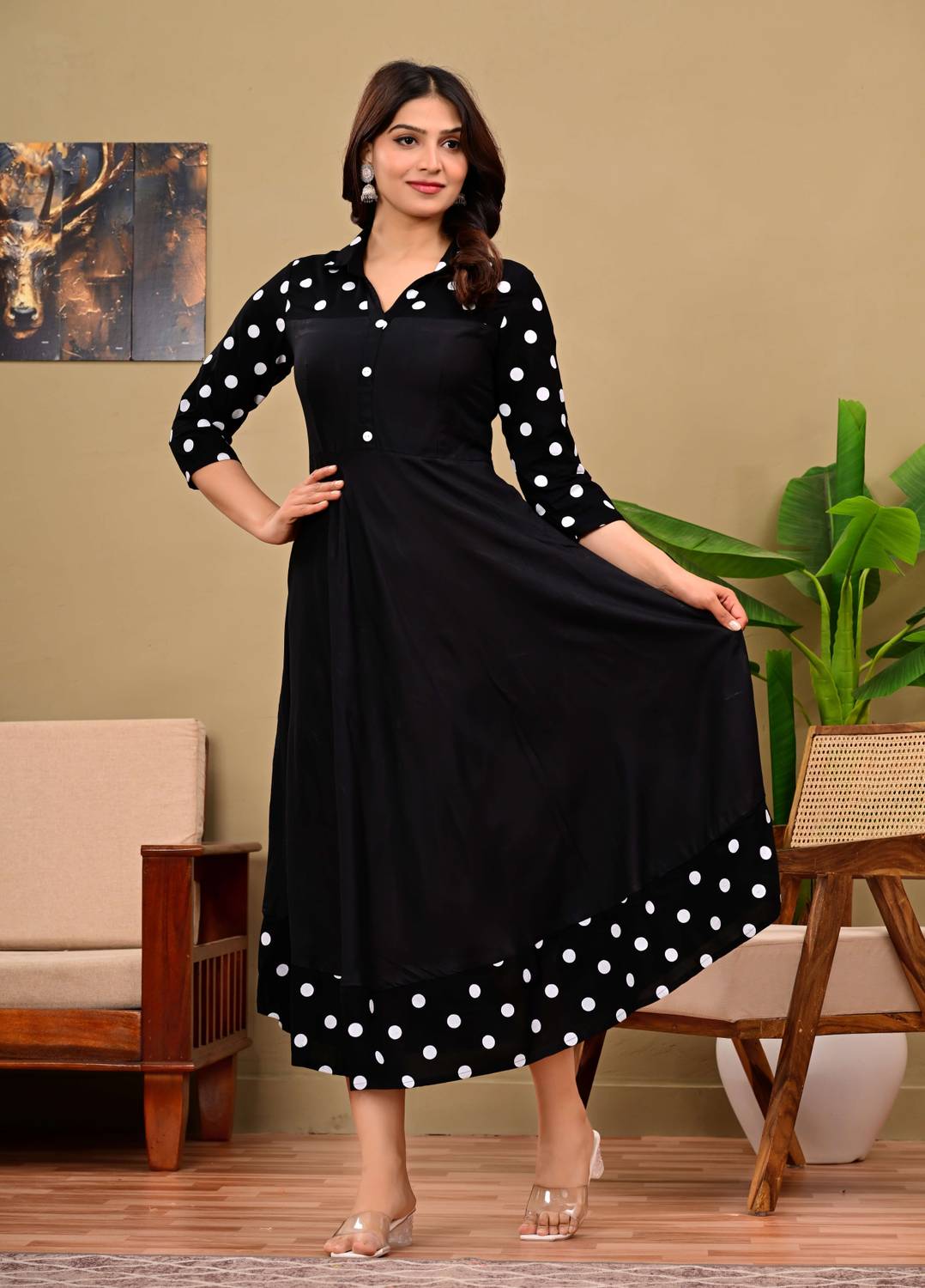 DARGU Women Polka Print Viscose Rayon Anarkali Kurta (Black)