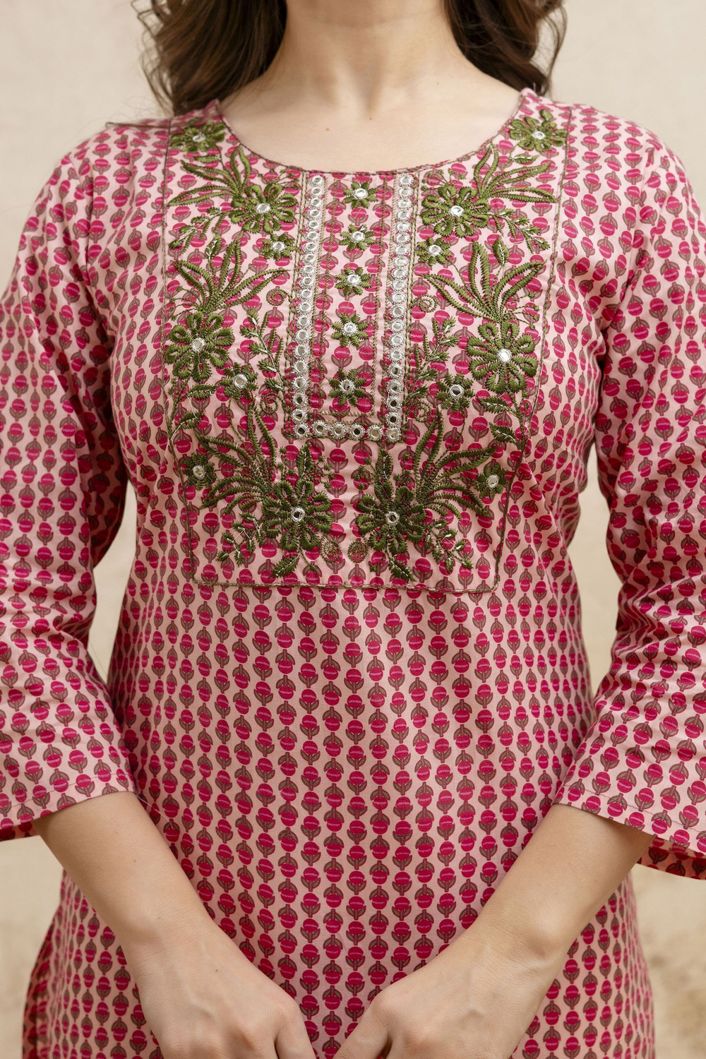 Image of Surhi Women Embroidered Straight Kurta