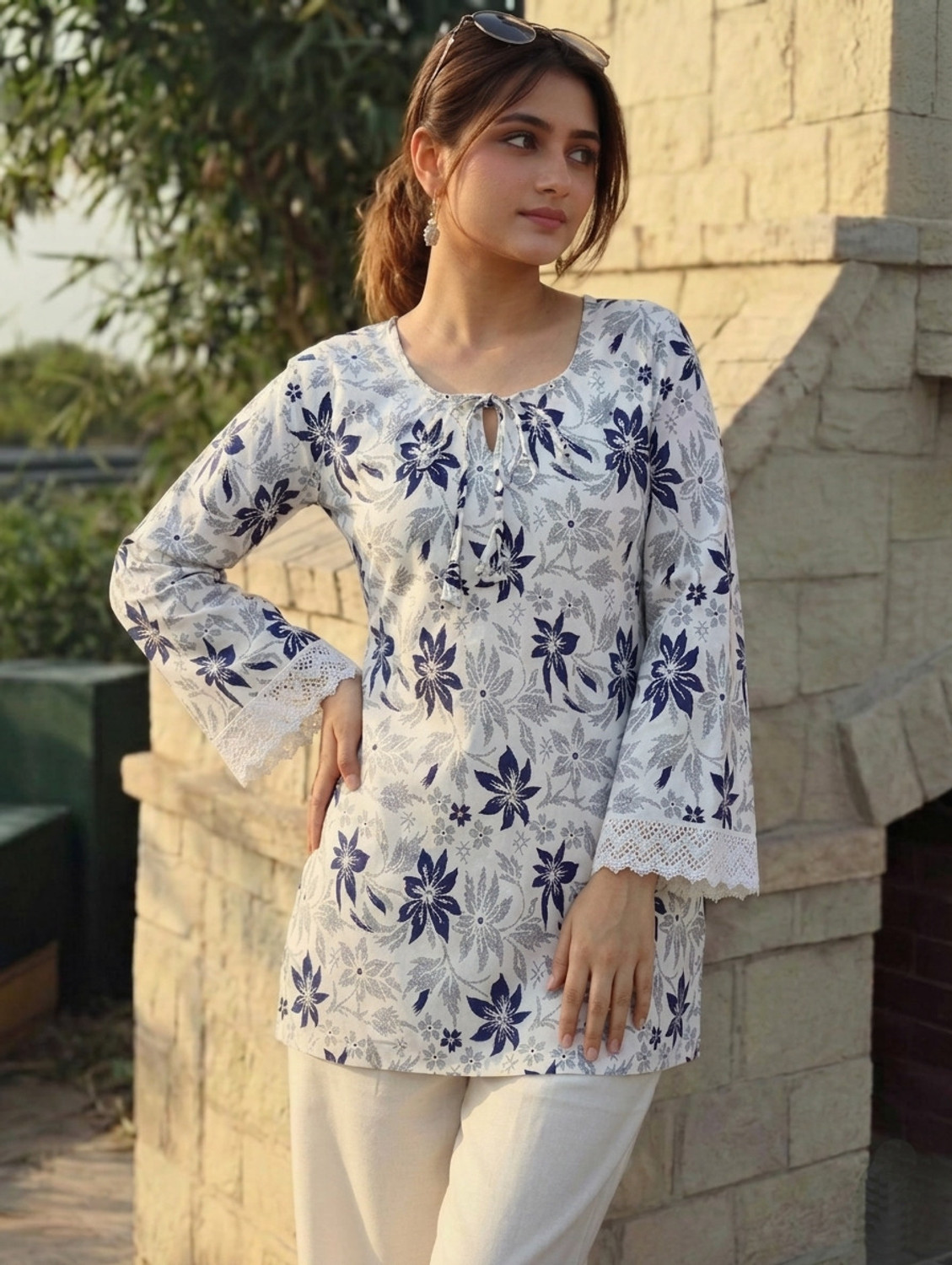 Image of NF ATTIRE Women Floral Print Straight Kurta