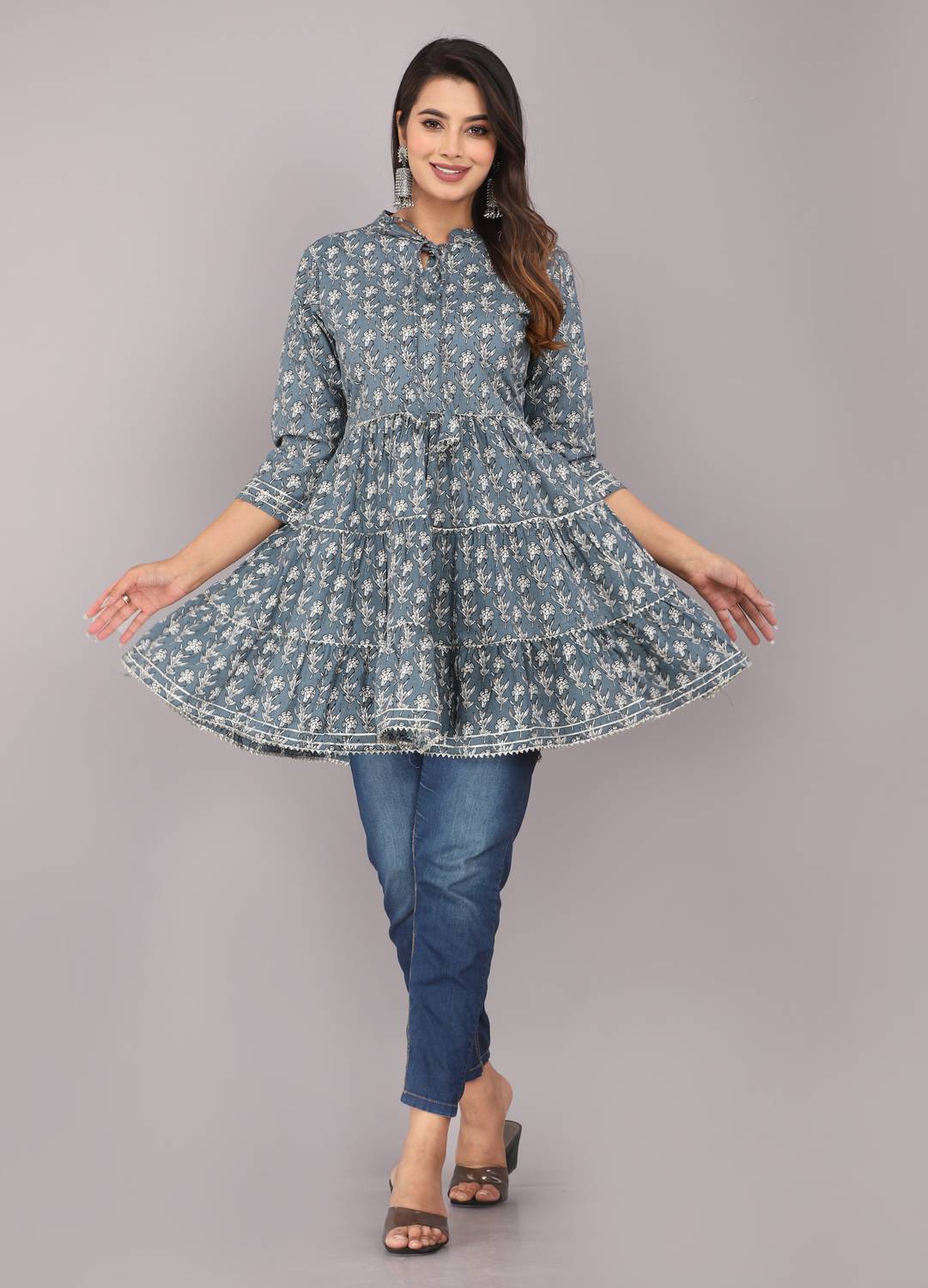 VIPY HANGER Women Printed Flared Kurta