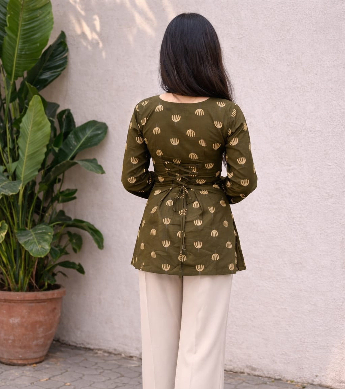 Image of Kurvee Women Printed Straight Kurta
