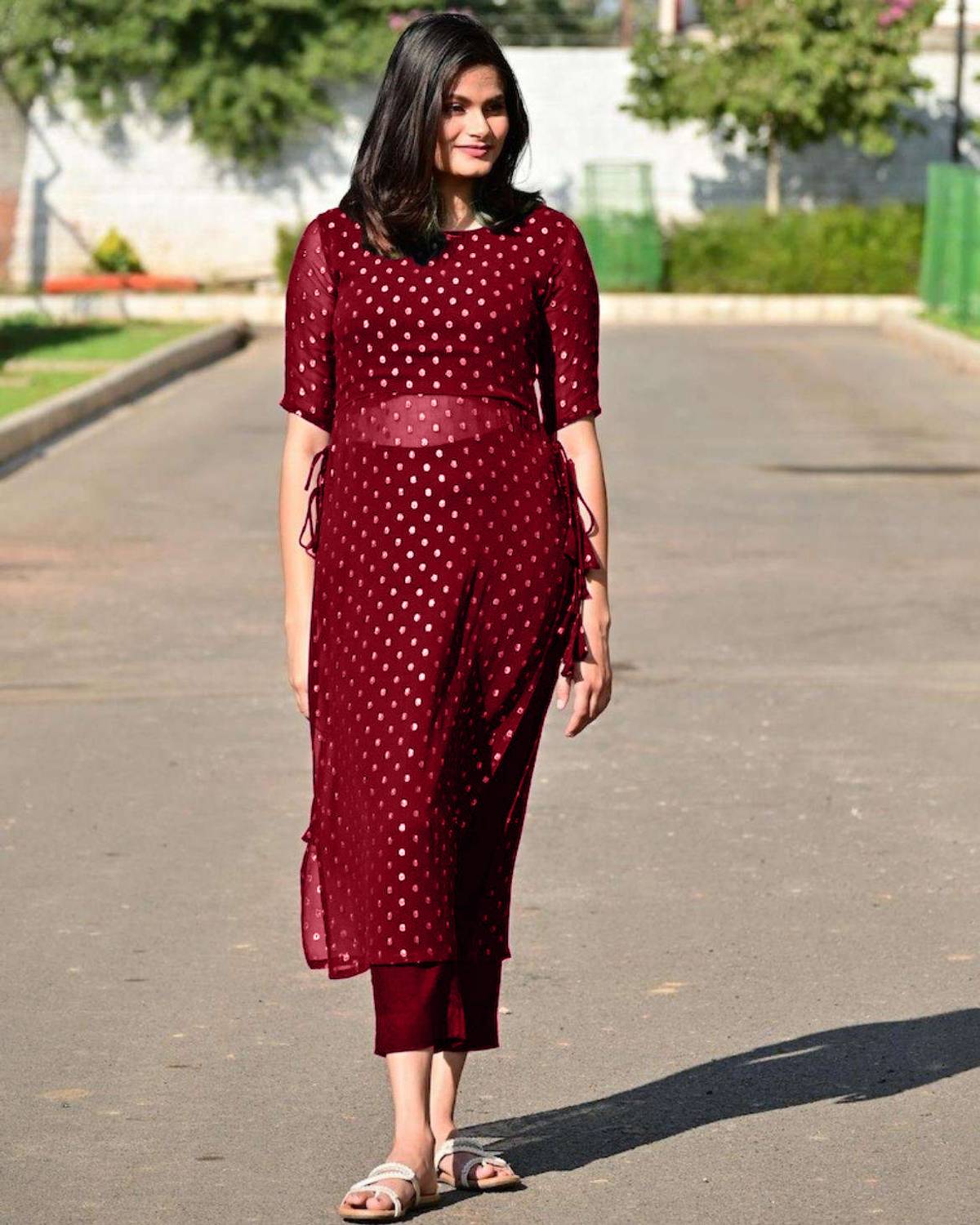 PuriMaa Women Printed Georgette Straight Kurta (Maroon)