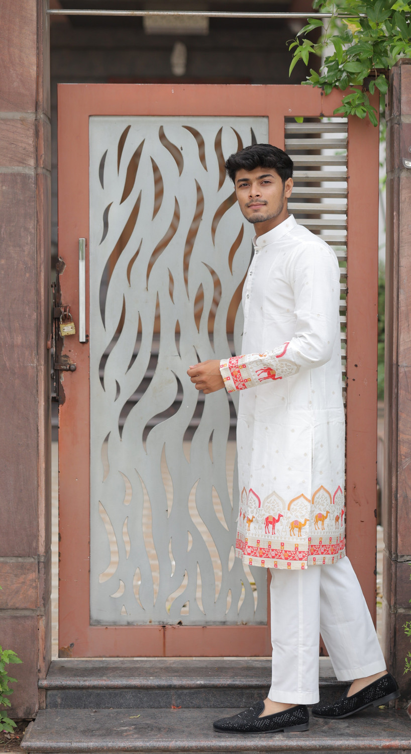 Image of HOUSE OF SANSKRUTI Men Woven Design Straight Kurta