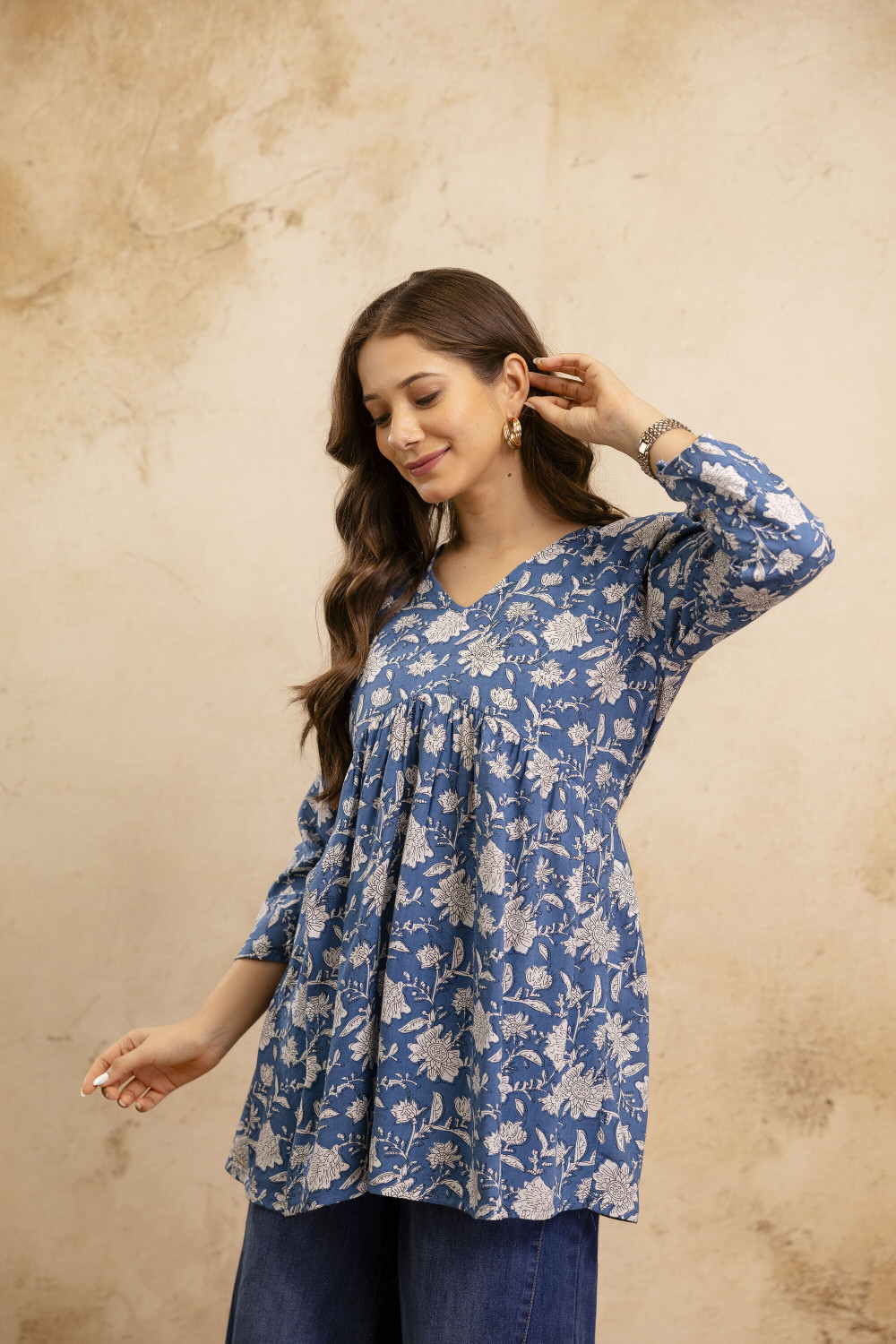 Image of Mialo fashion Women Floral Print Flared Kurta