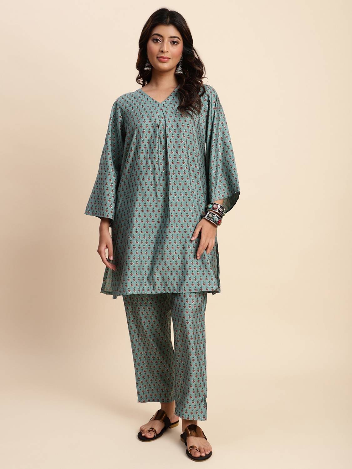 Anmi Paisley Women Straight Kurta