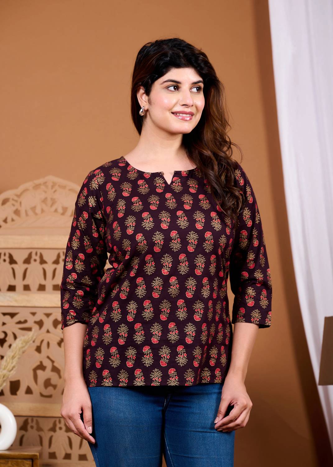 CHECHI Women Printed Viscose Rayon Straight Kurta (Brown)