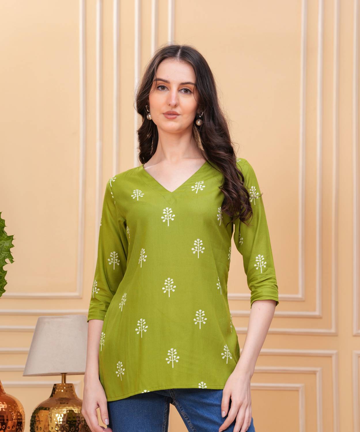 AGOKA Women Printed Straight Kurta