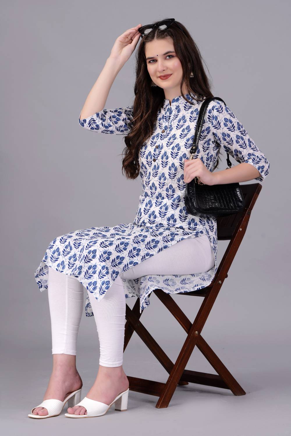 JFT Jaipur Fabtex Women Printed Pure Cotton Straight Kurta (White