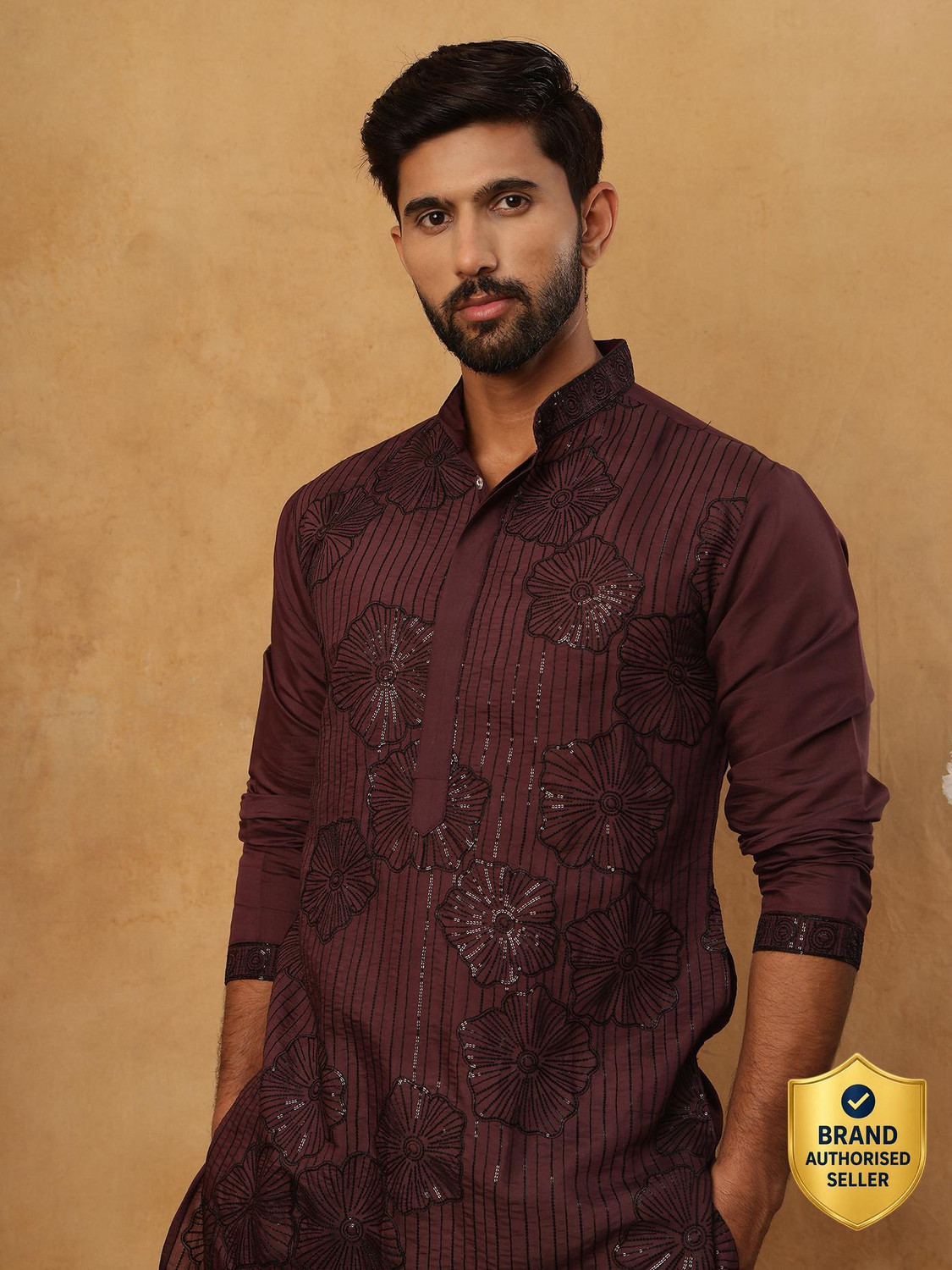 Image of Jompers Men Embroidered Straight Kurta