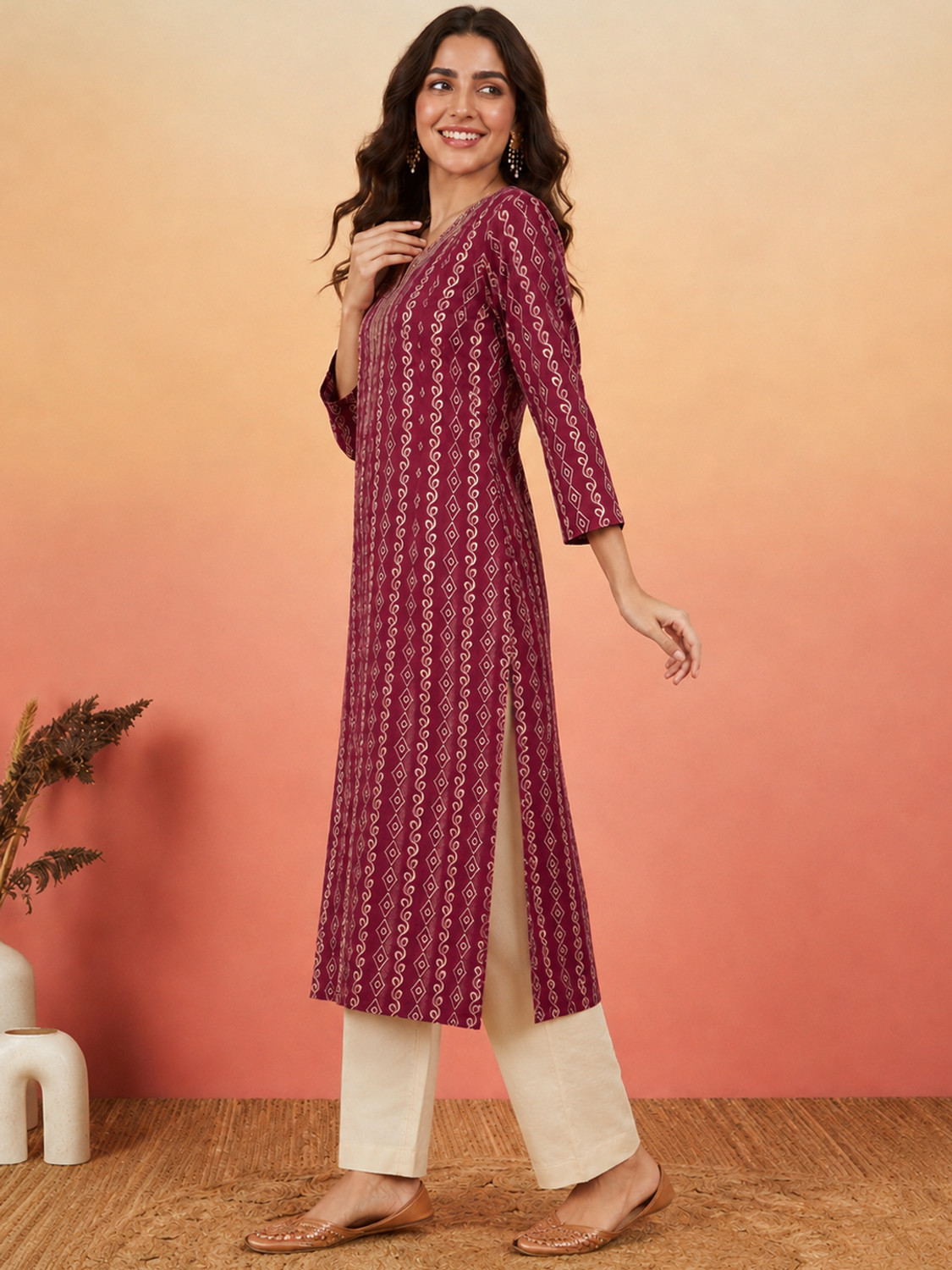 Image of Janasya Women Geometric Print Straight Kurta
