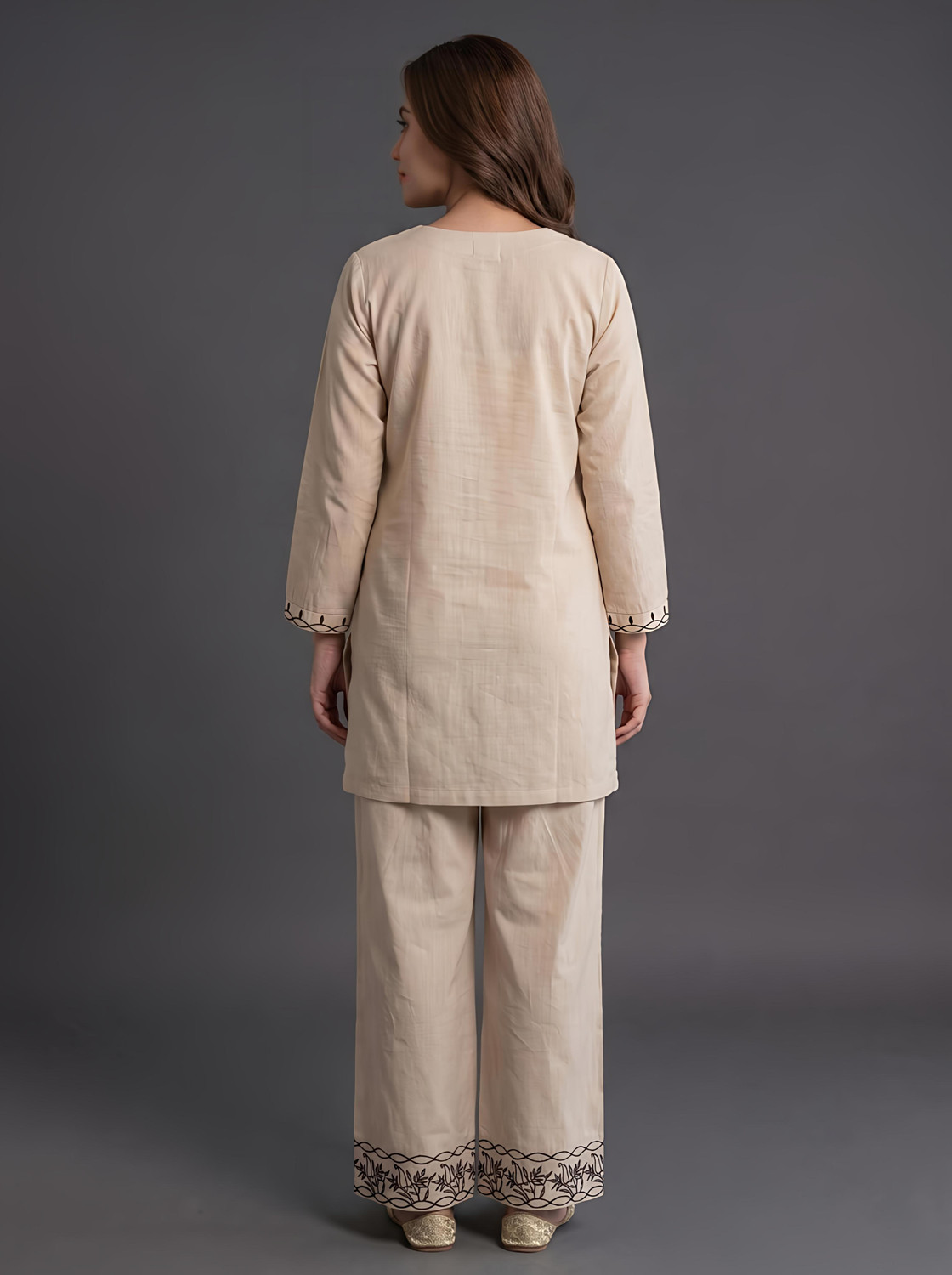 Image of EDLEY ALLAN Women Embroidered Straight Kurta