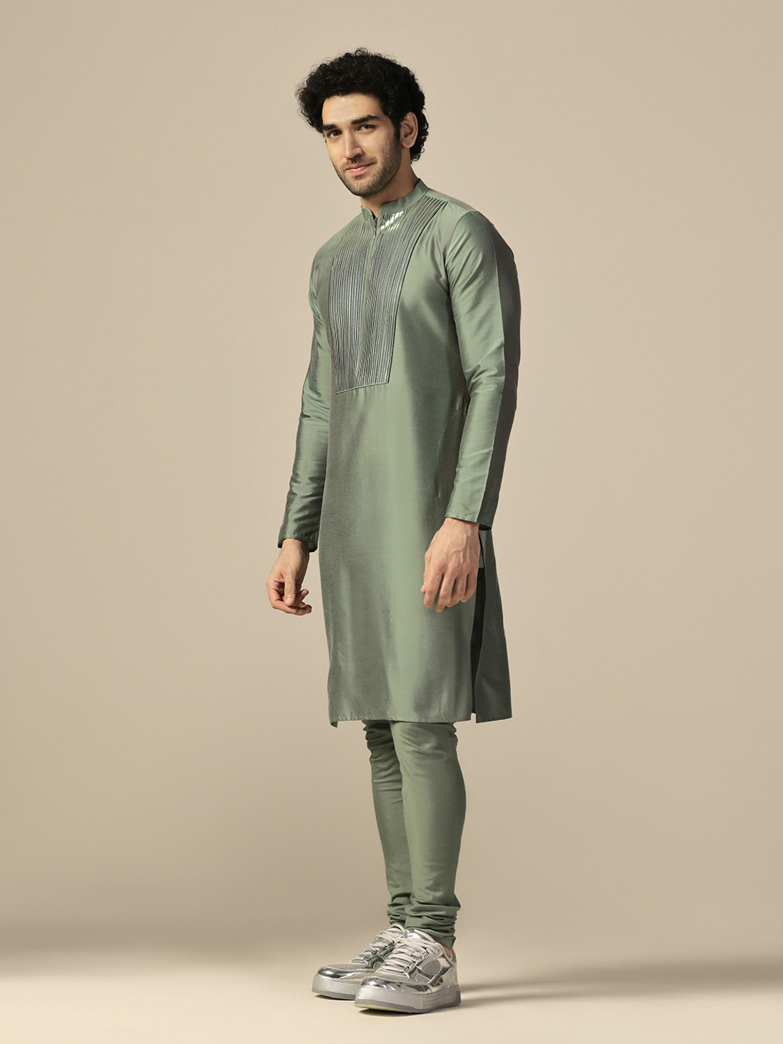 Image of Kisah Embellished Cotton Blend Straight Kurta for Men (Green)