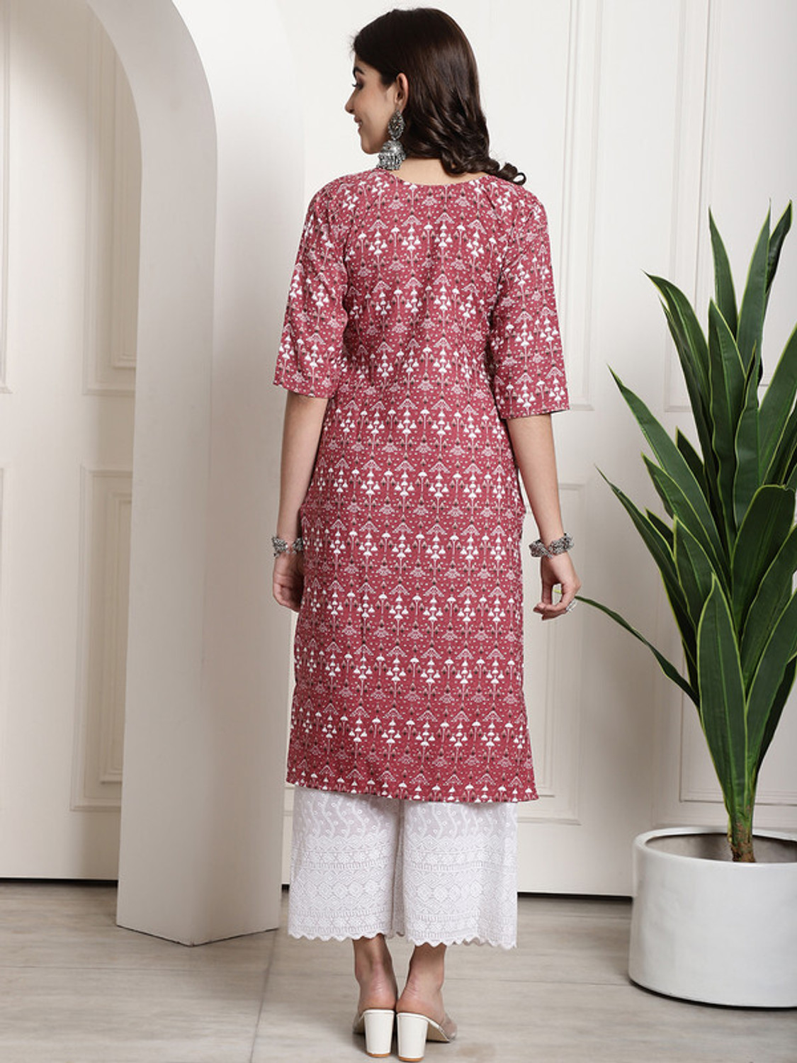 Image of EthnicBasket Women Printed Straight Kurta