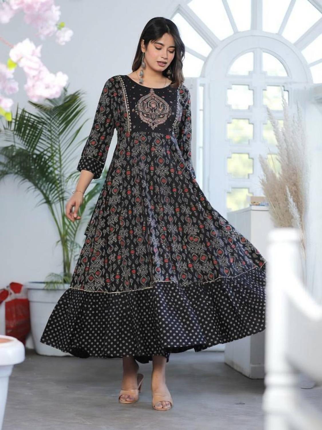 DARVIKAA COLLECTION Women Floral Print Gown Kurta