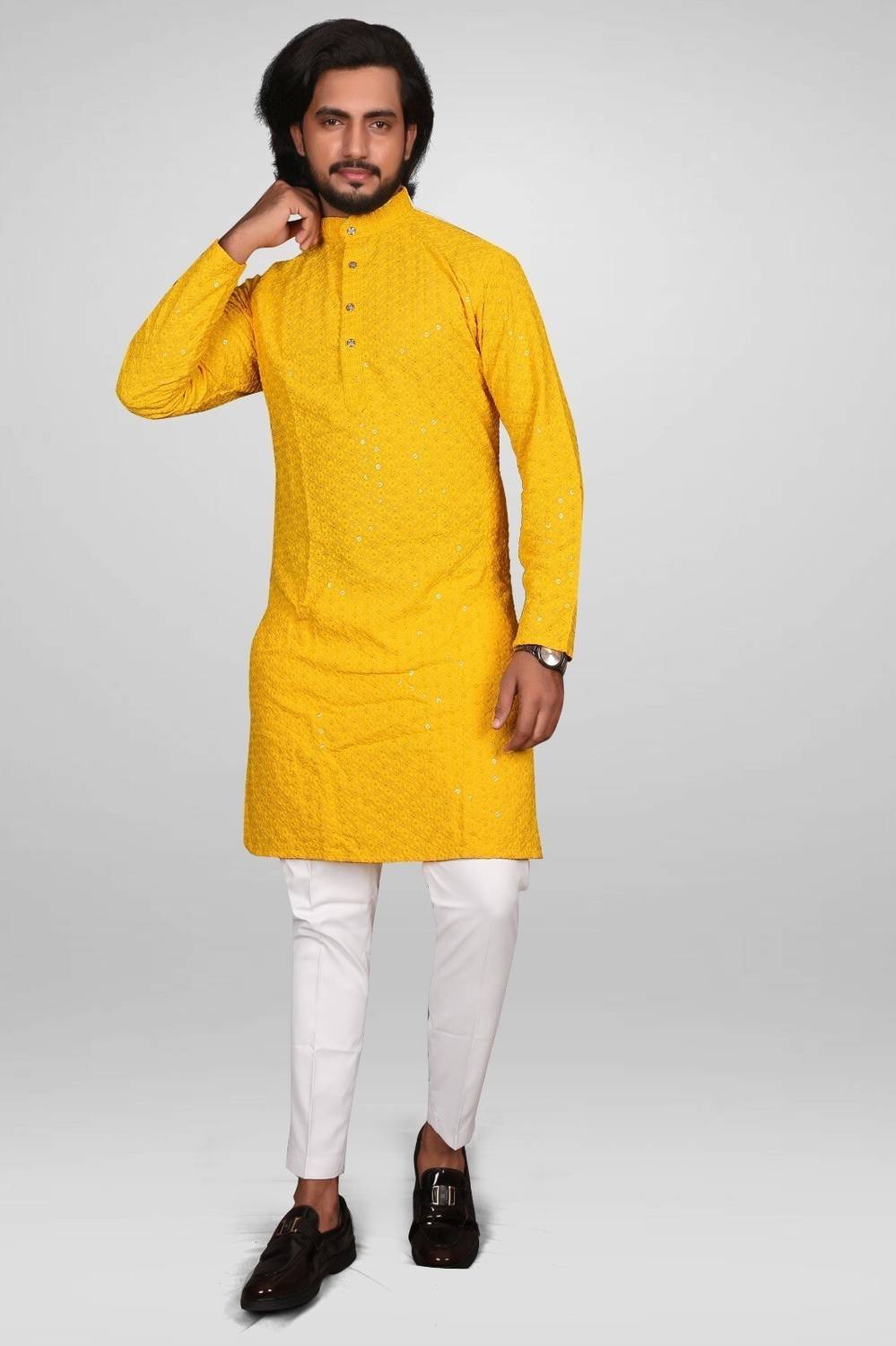 Alankrit Men Embellished Straight Kurta