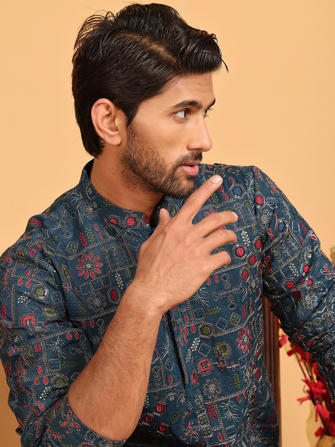 Image of Jompers Men Embroidered Straight Kurta