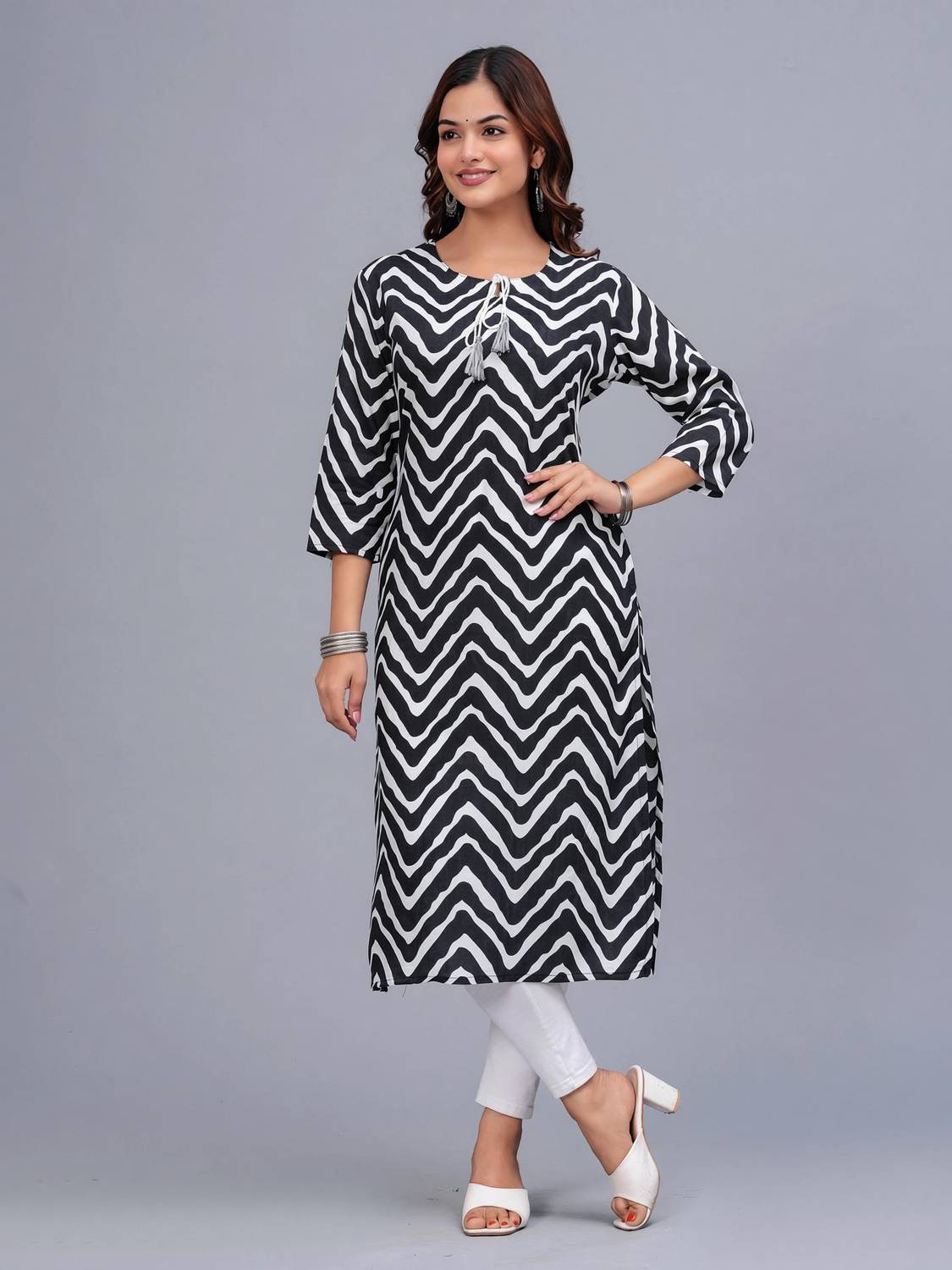 Bachuu Women Printed Straight Kurta