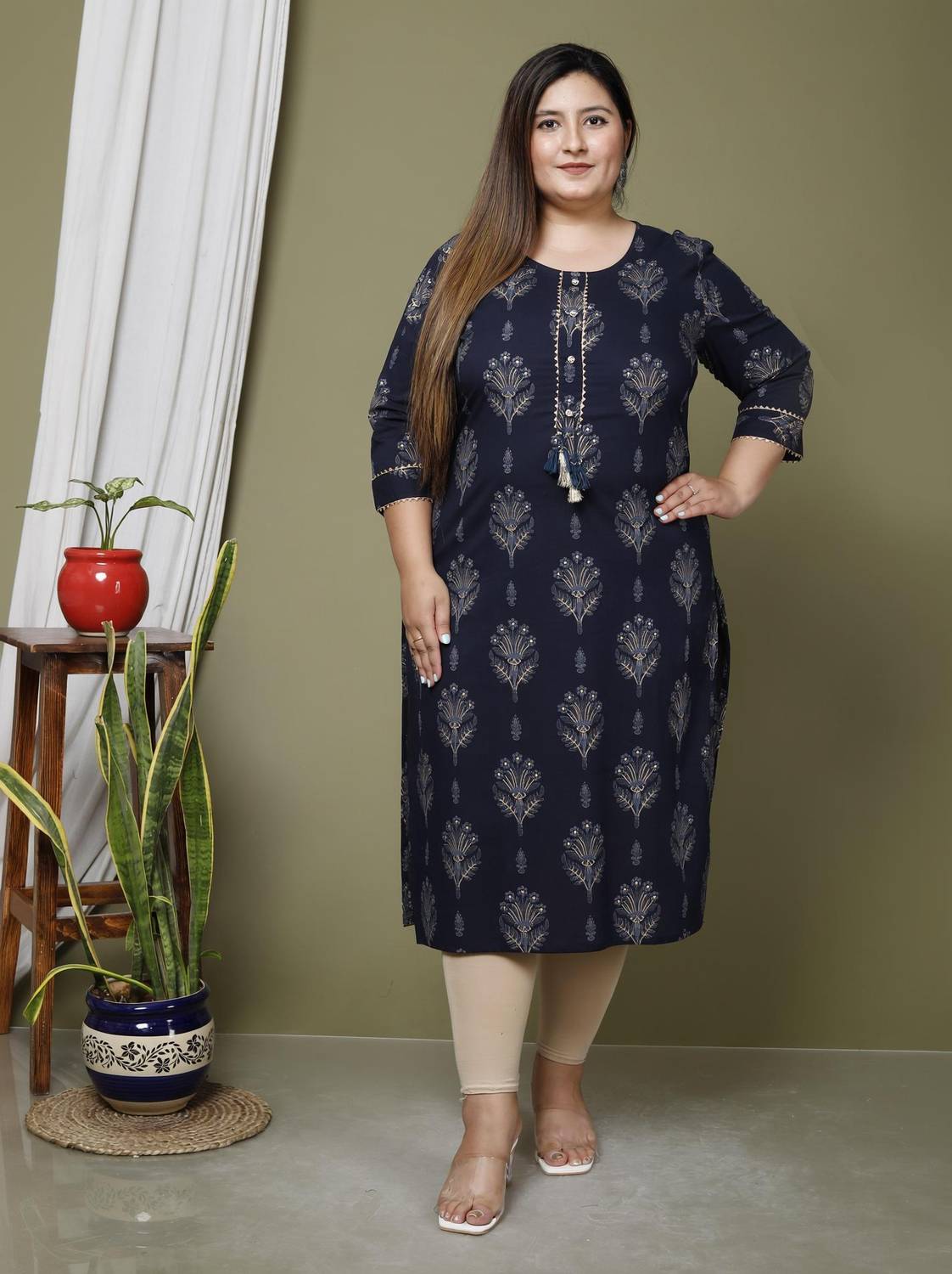 Avnii Women Printed, Floral Print Straight Kurta