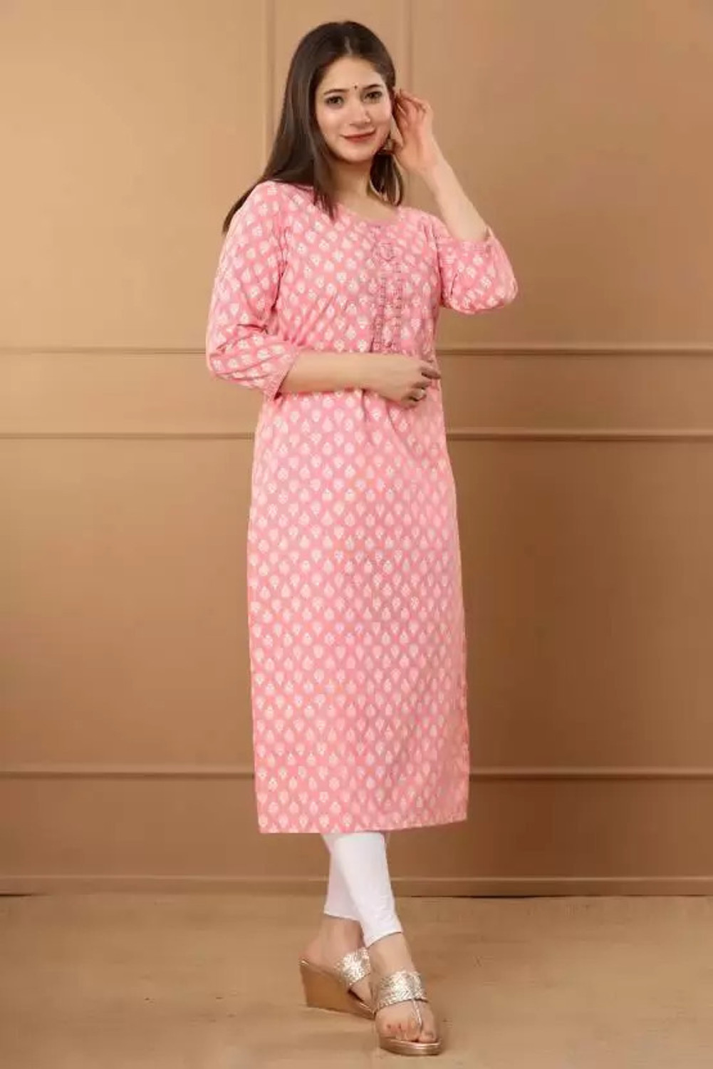 Image of Vnyashri Women Embroidered A-line Kurta