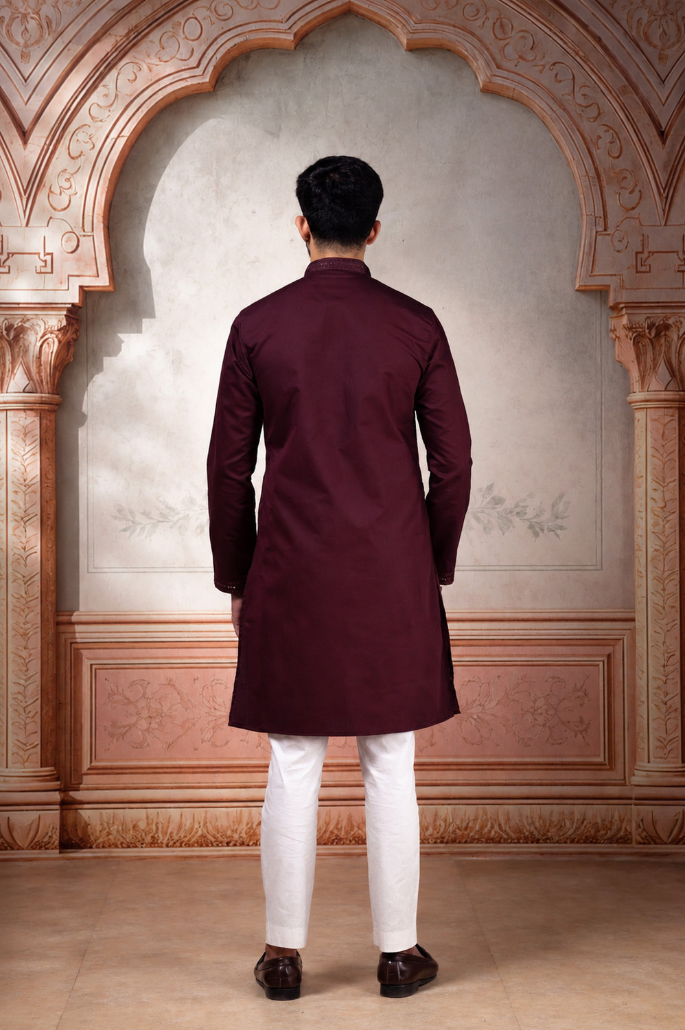 Image of Koshin Men Embellished Straight Kurta