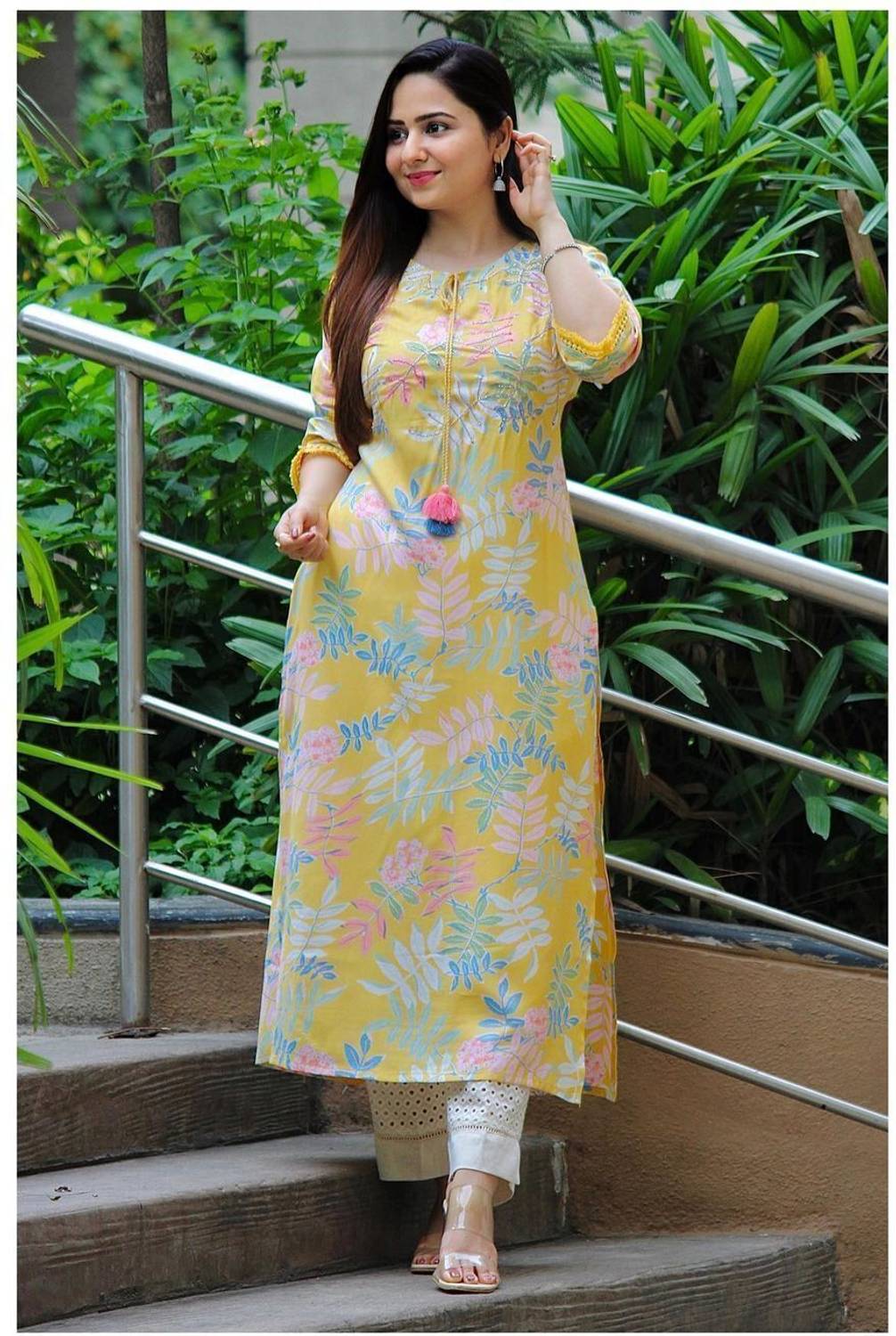 Sa Rasa Women Floral Print Viscose Rayon Straight Kurta (Yellow)