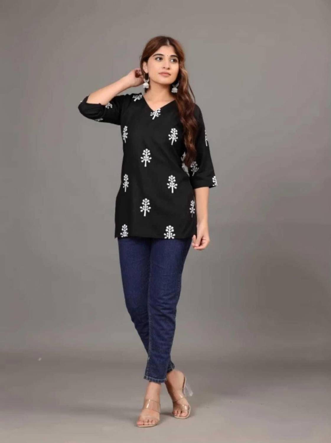 AGOKA Women Printed Straight Kurta