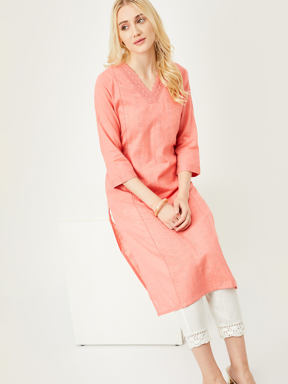 Image of MAX Women Printed Straight Kurta