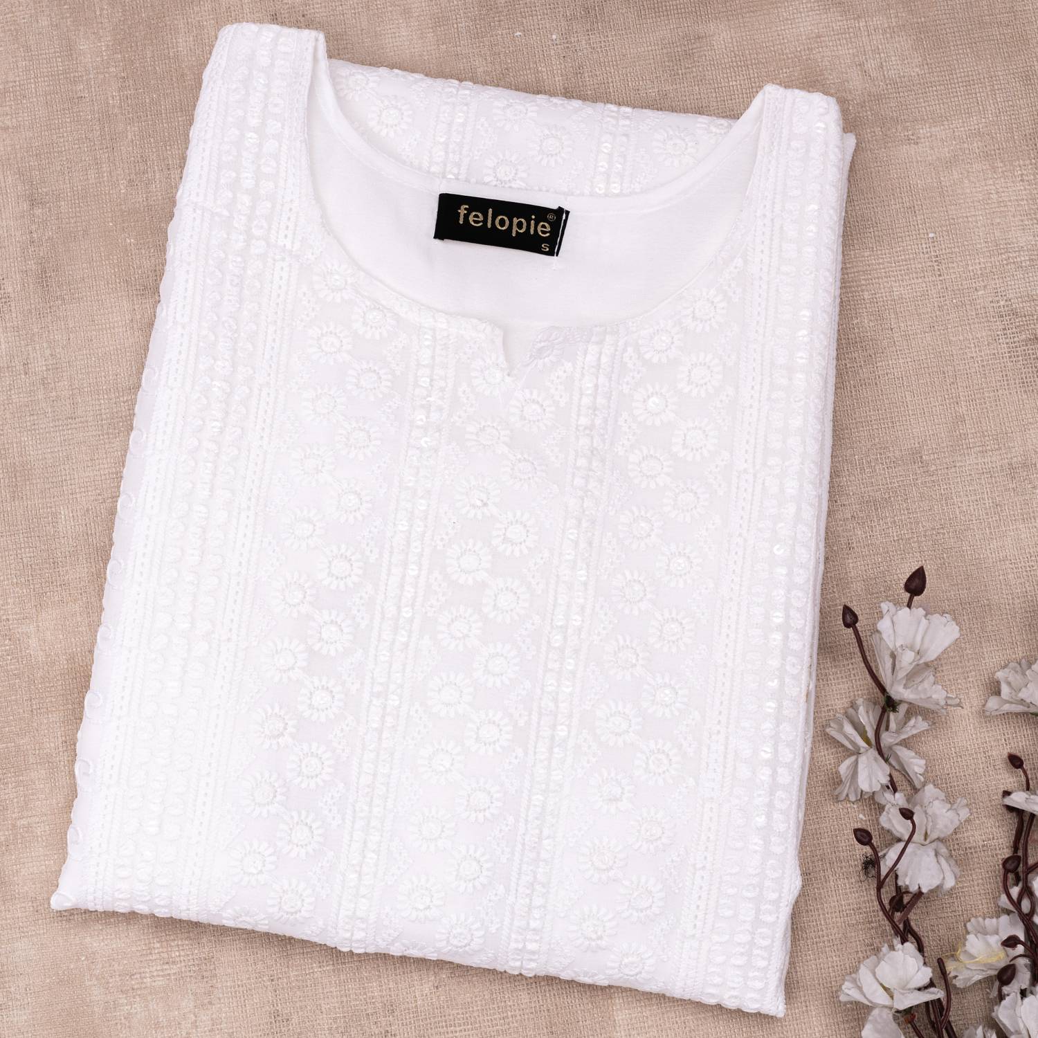 Umoly Women Chikan Embroidery Georgette Straight Kurta (White)