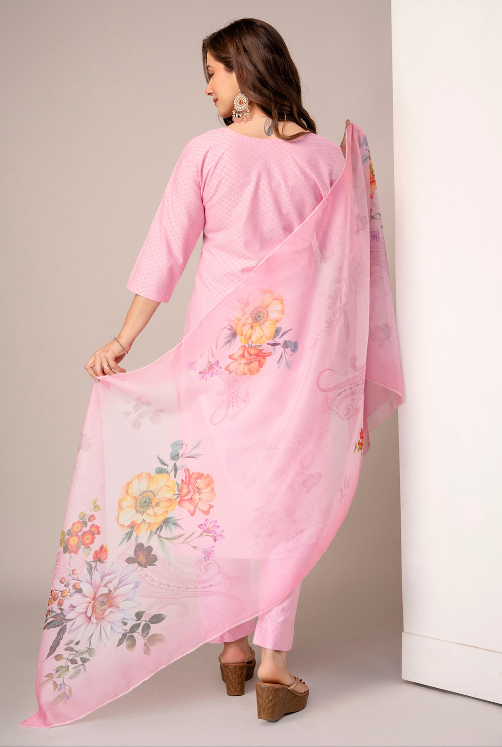 Image of DIGIFAB Women Embroidered, Floral Print A-line Kurta