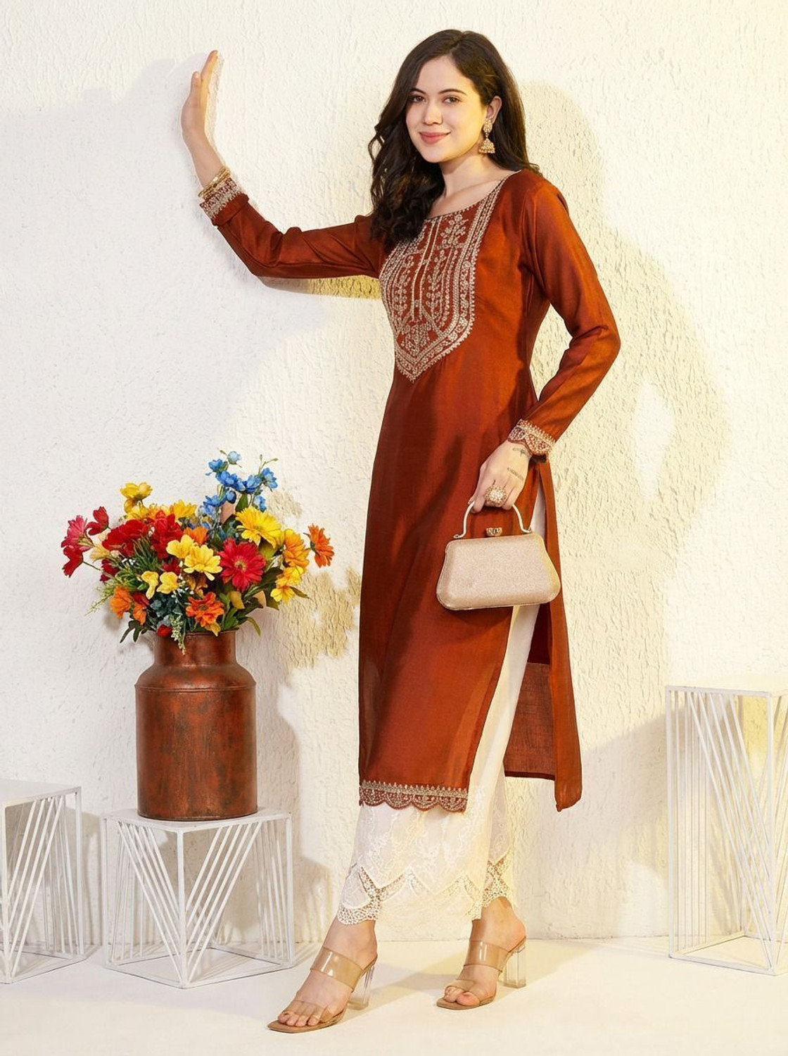 Image of HOUSE OF SETHIA Women Embroidered Straight Kurta