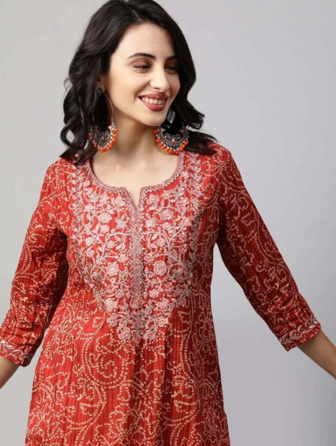 Wawlooks Women Embroidered, Printed Viscose Rayon Straight Kurta
