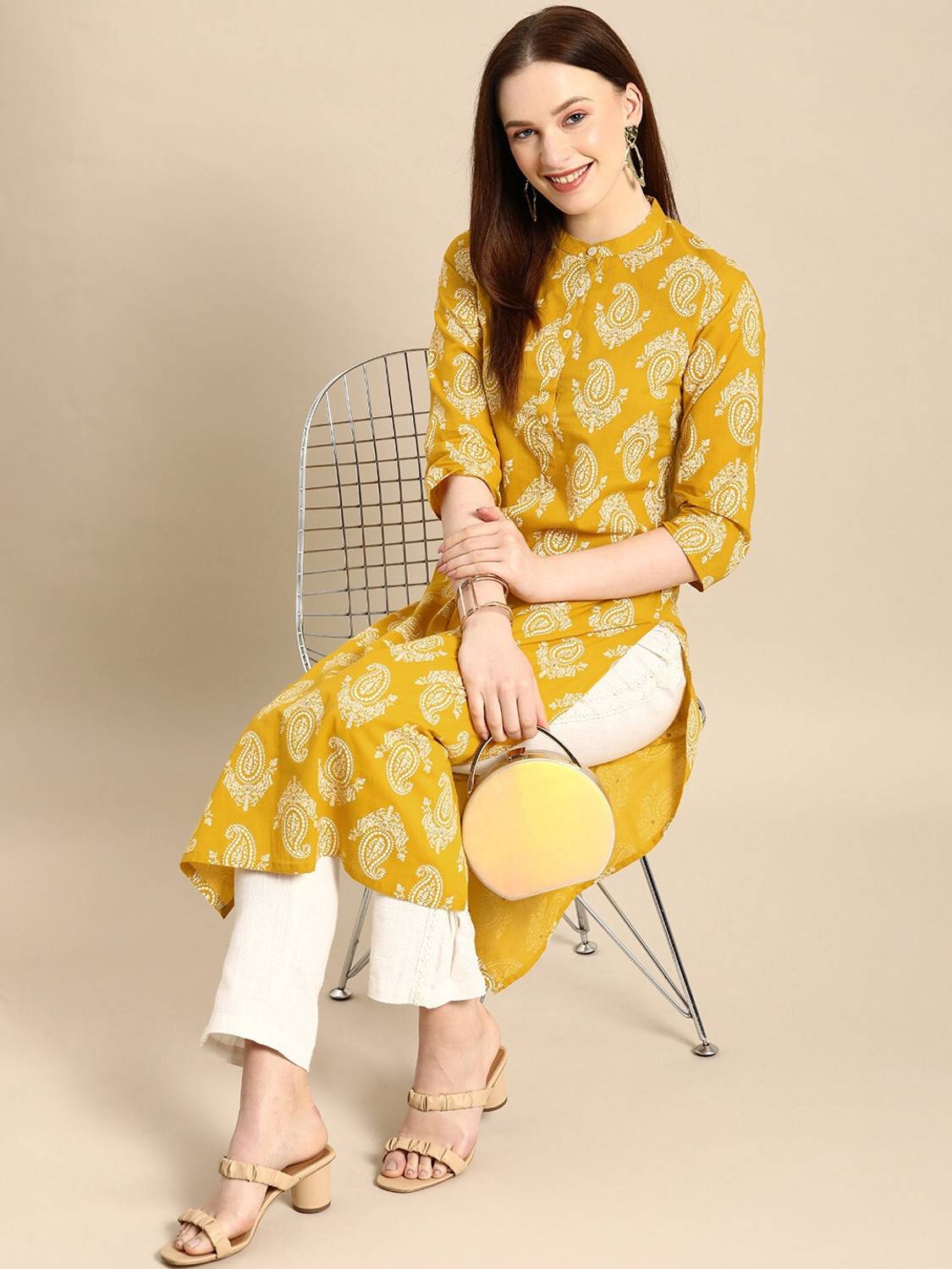 NavNari Women Printed Straight Kurta