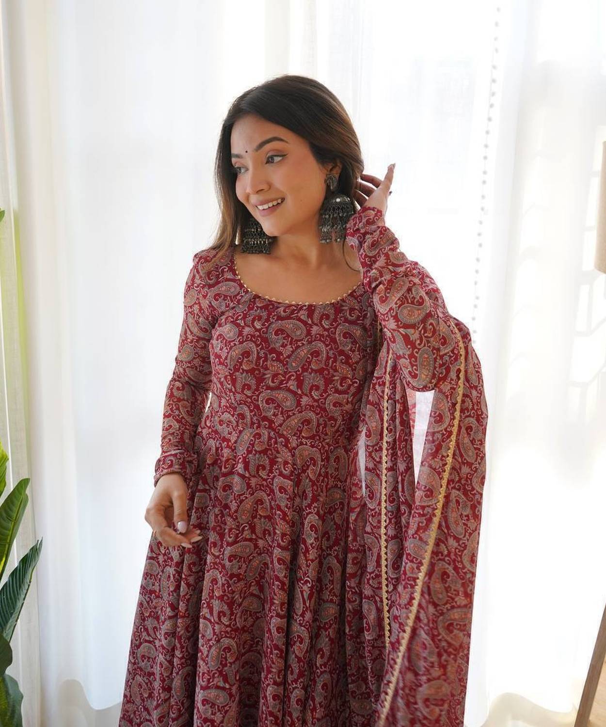 Priniti Women Printed, Floral Print Georgette Anarkali Kurta With