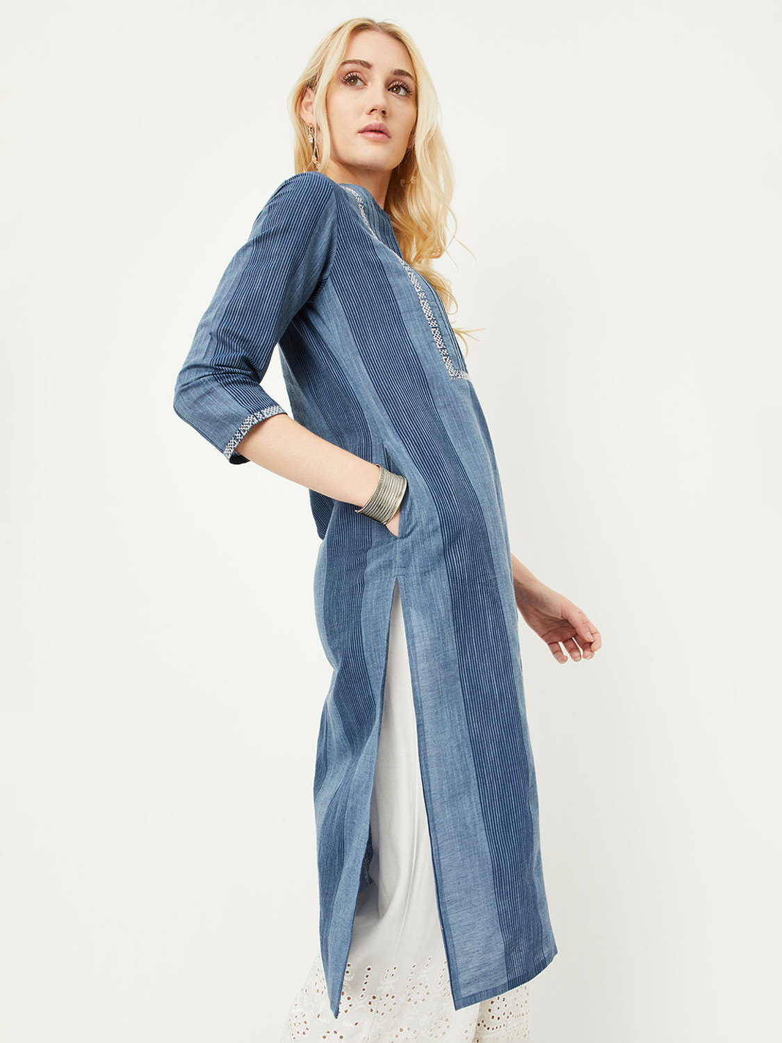 Image of MAX Women Colorblock Straight Kurta