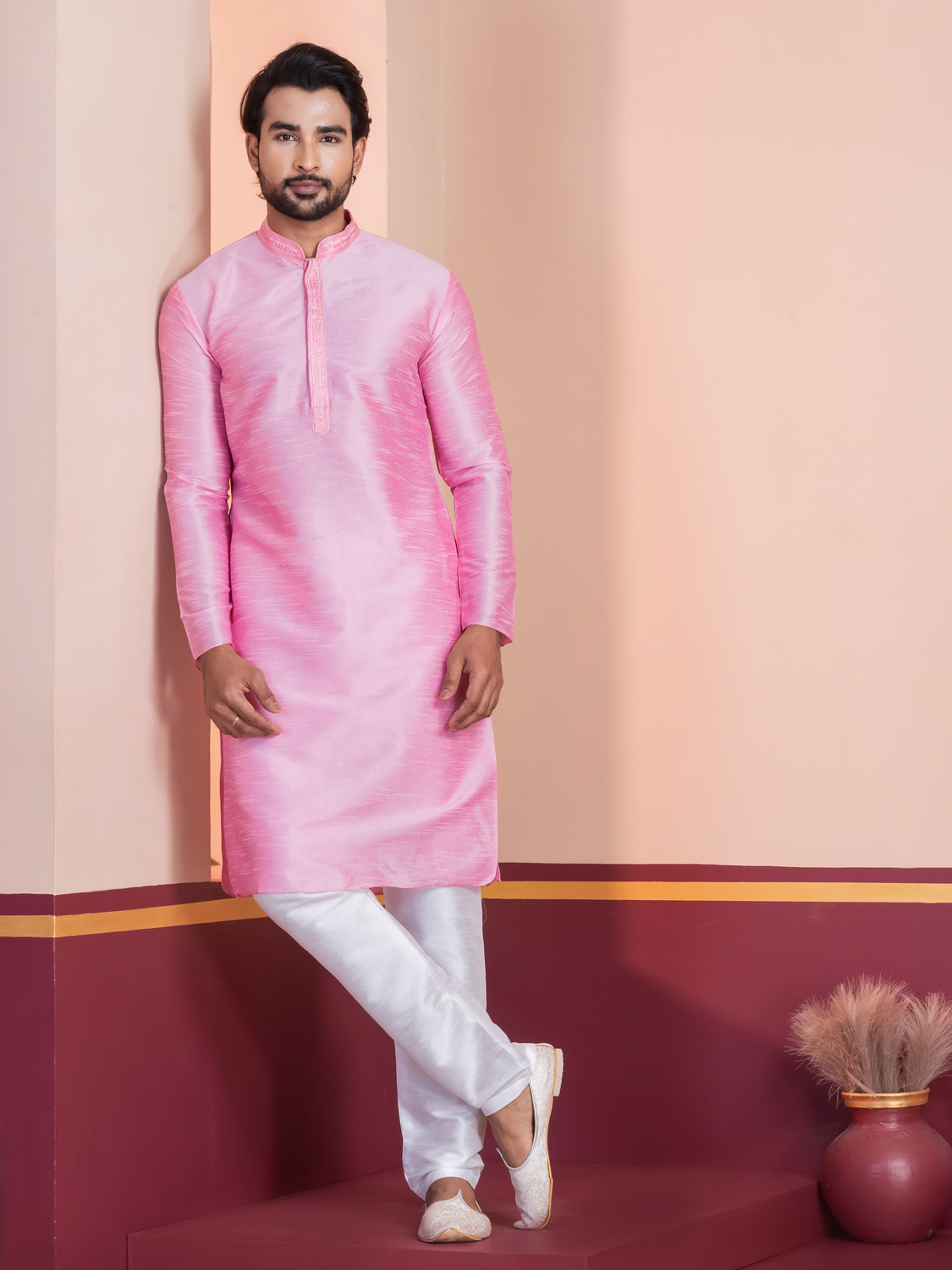 Image of DEVOILER Men Solid Straight Kurta