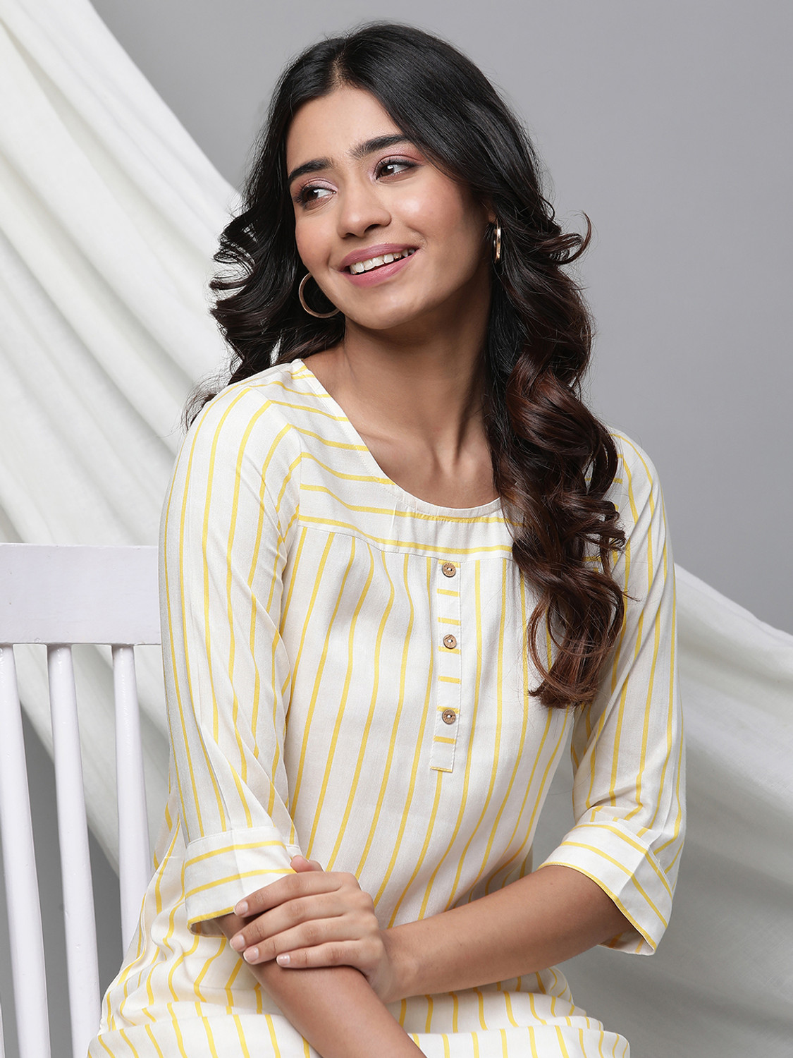 Image of Aurelia Women Printed Straight Kurta