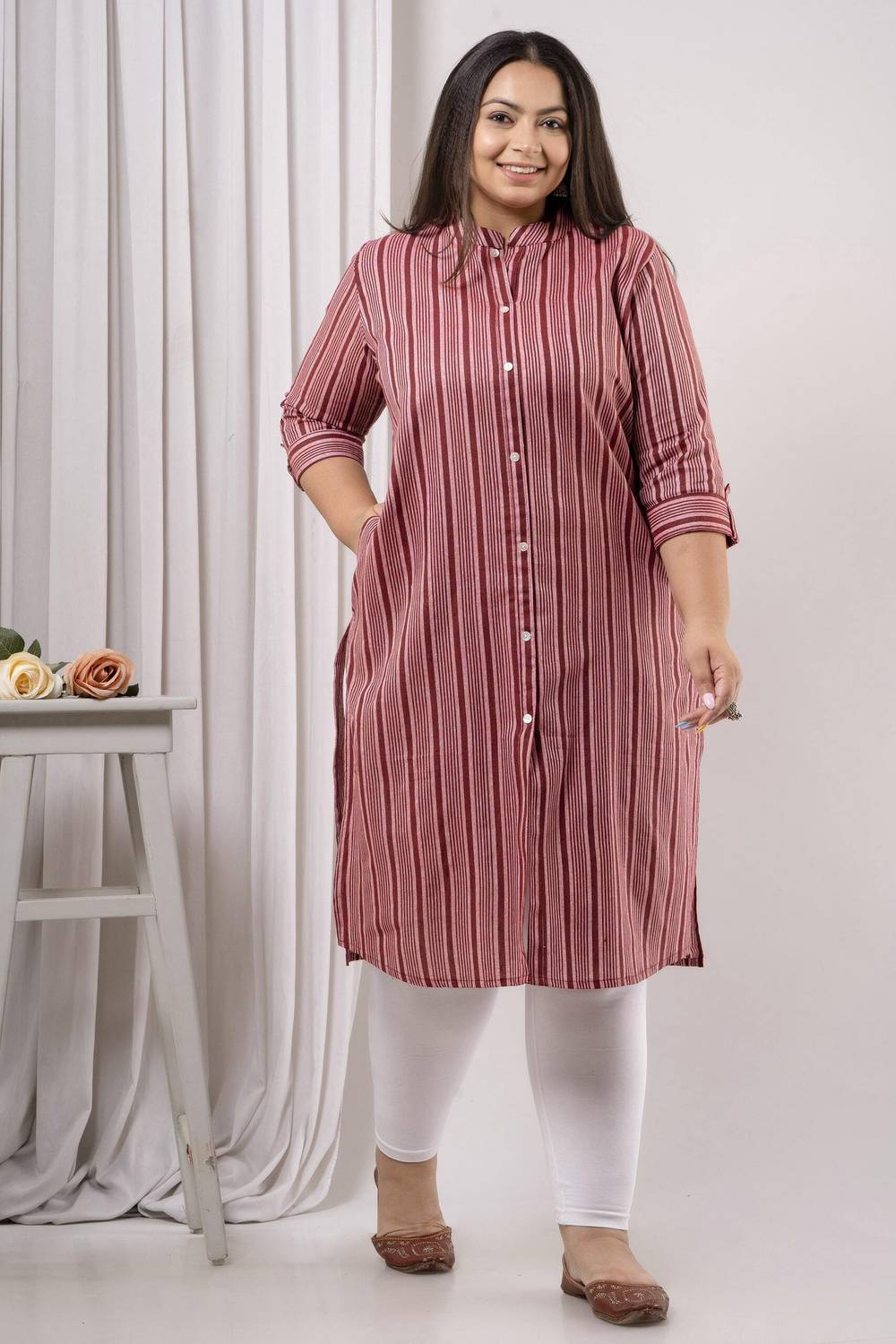 navjyoti Women Striped Pure Cotton Straight Kurta (Red)