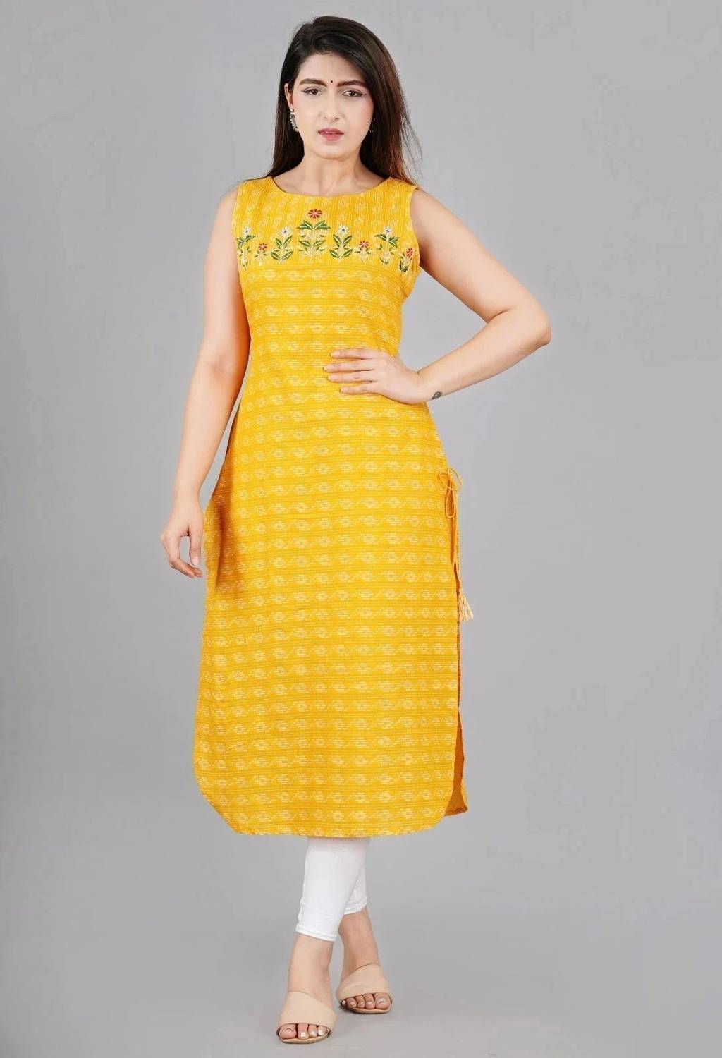 Mehtaji Women Embroidered, Floral Print Cotton Blend, Cotton Rayo