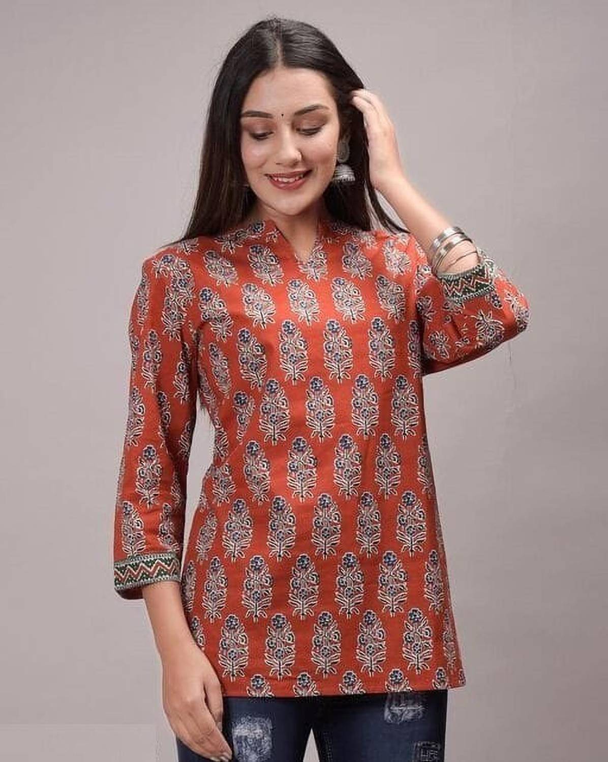 Bairaj Women Floral Print Straight Kurta