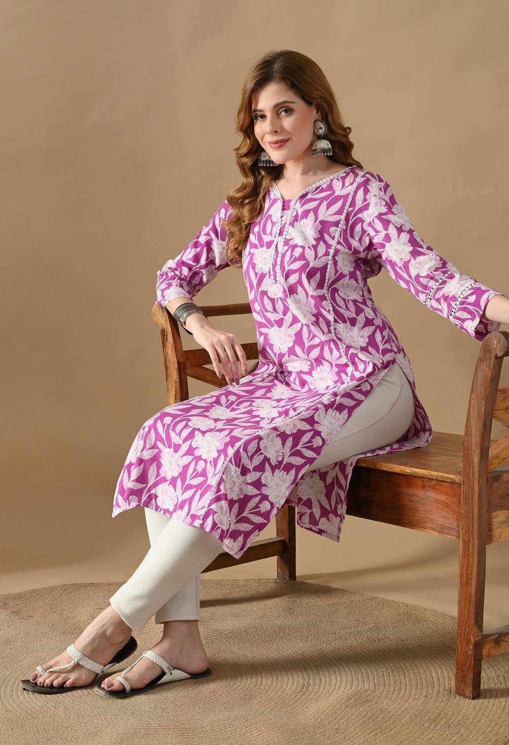 Deepyog Women Floral Print Viscose Rayon Straight Kurta (Purple)